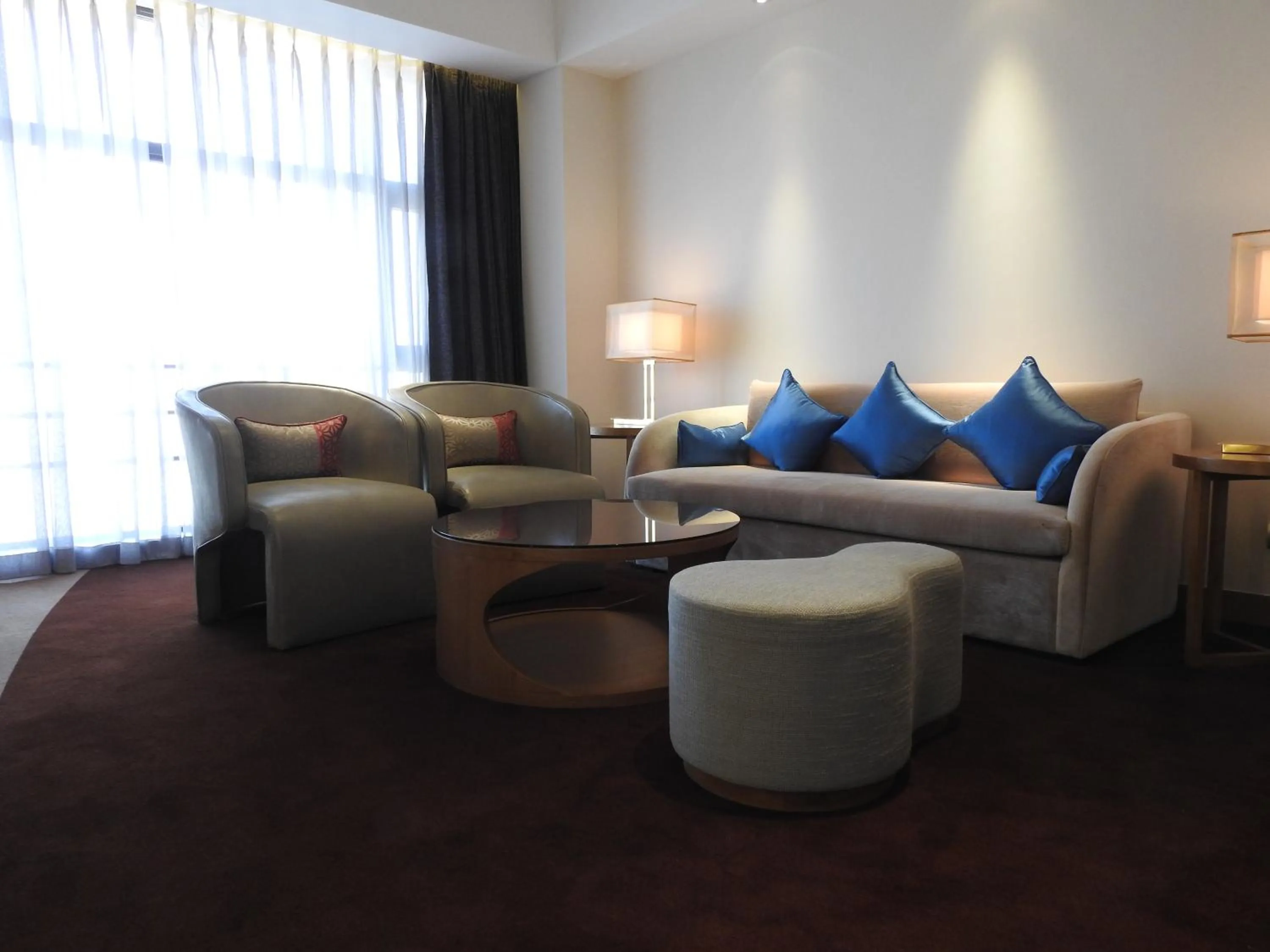 Living room, Lounge/Bar in Radisson Blu Hotel Kashgar