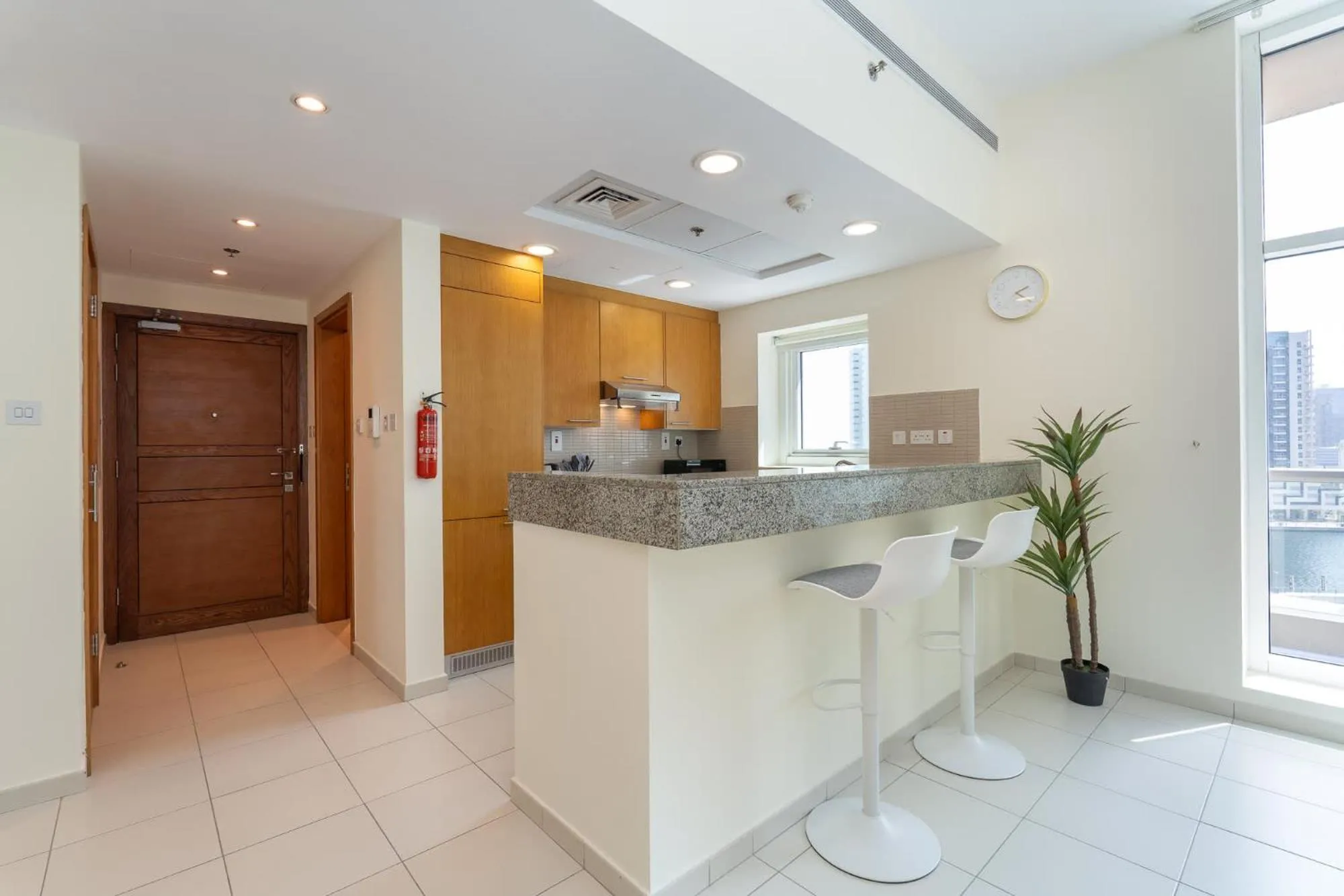 Glorious Studio with Easy City Access in Bay Square 9, Business Bay