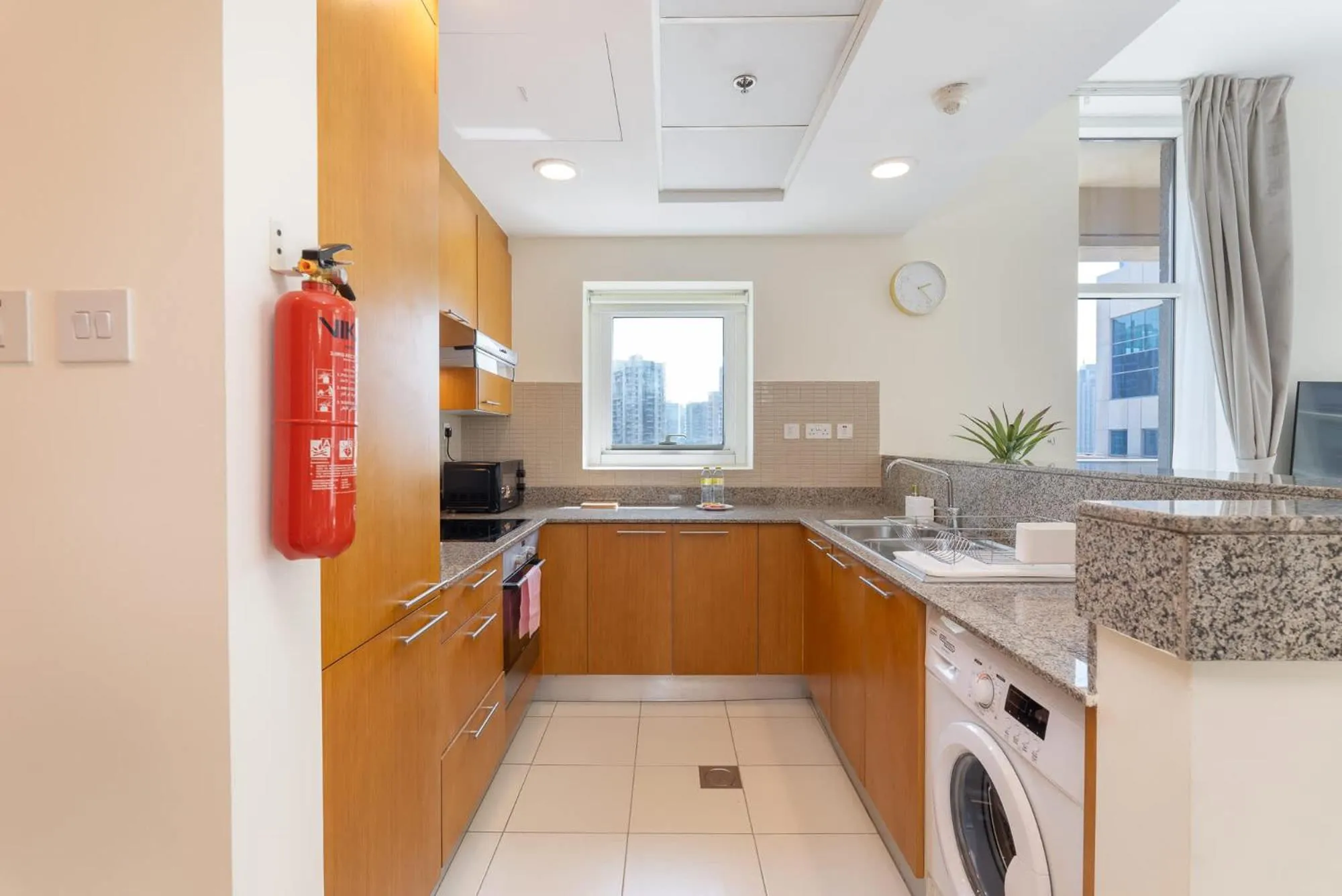 Glorious Studio with Easy City Access in Bay Square 9, Business Bay