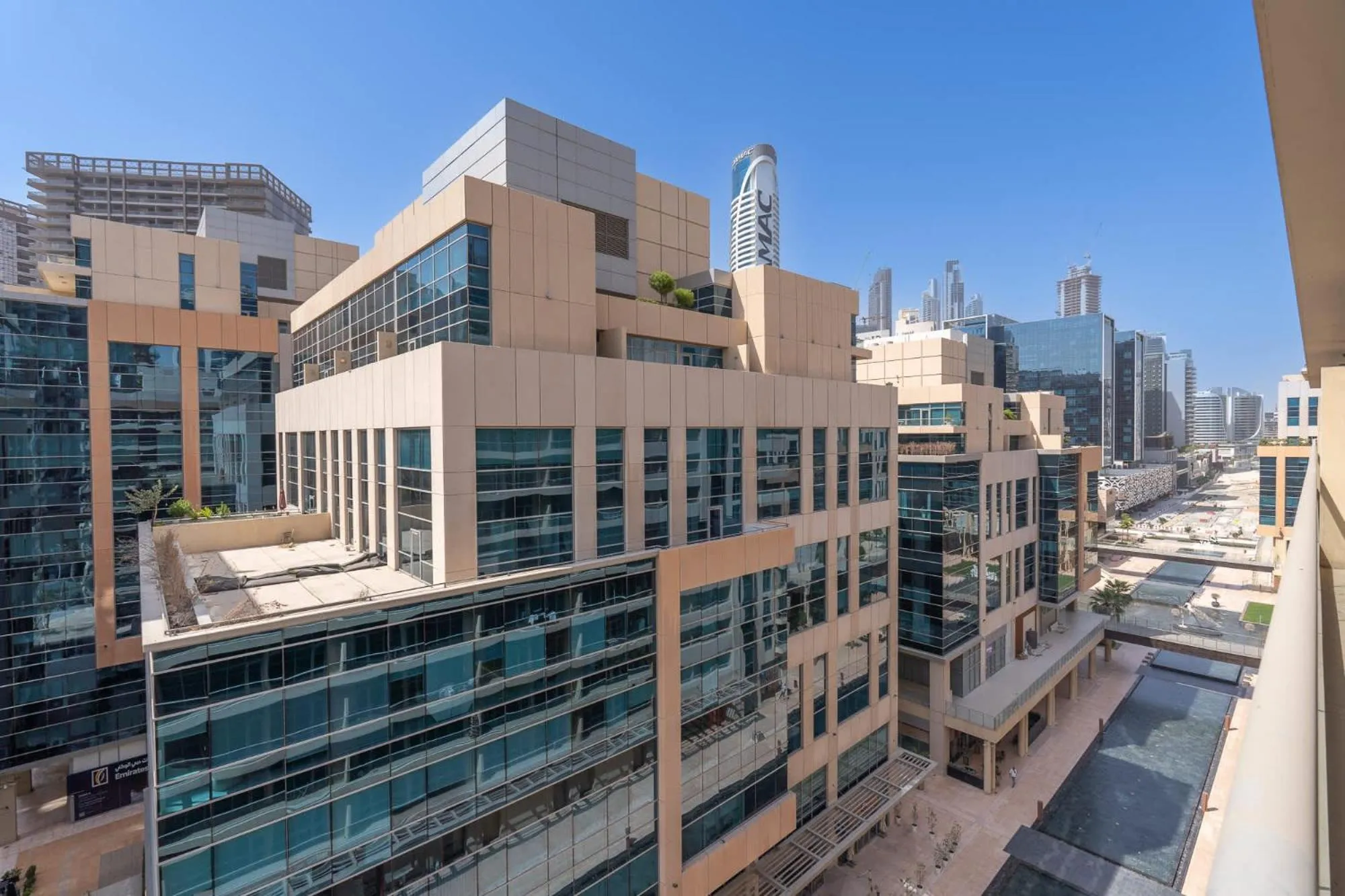 Glorious Studio with Easy City Access in Bay Square 9, Business Bay