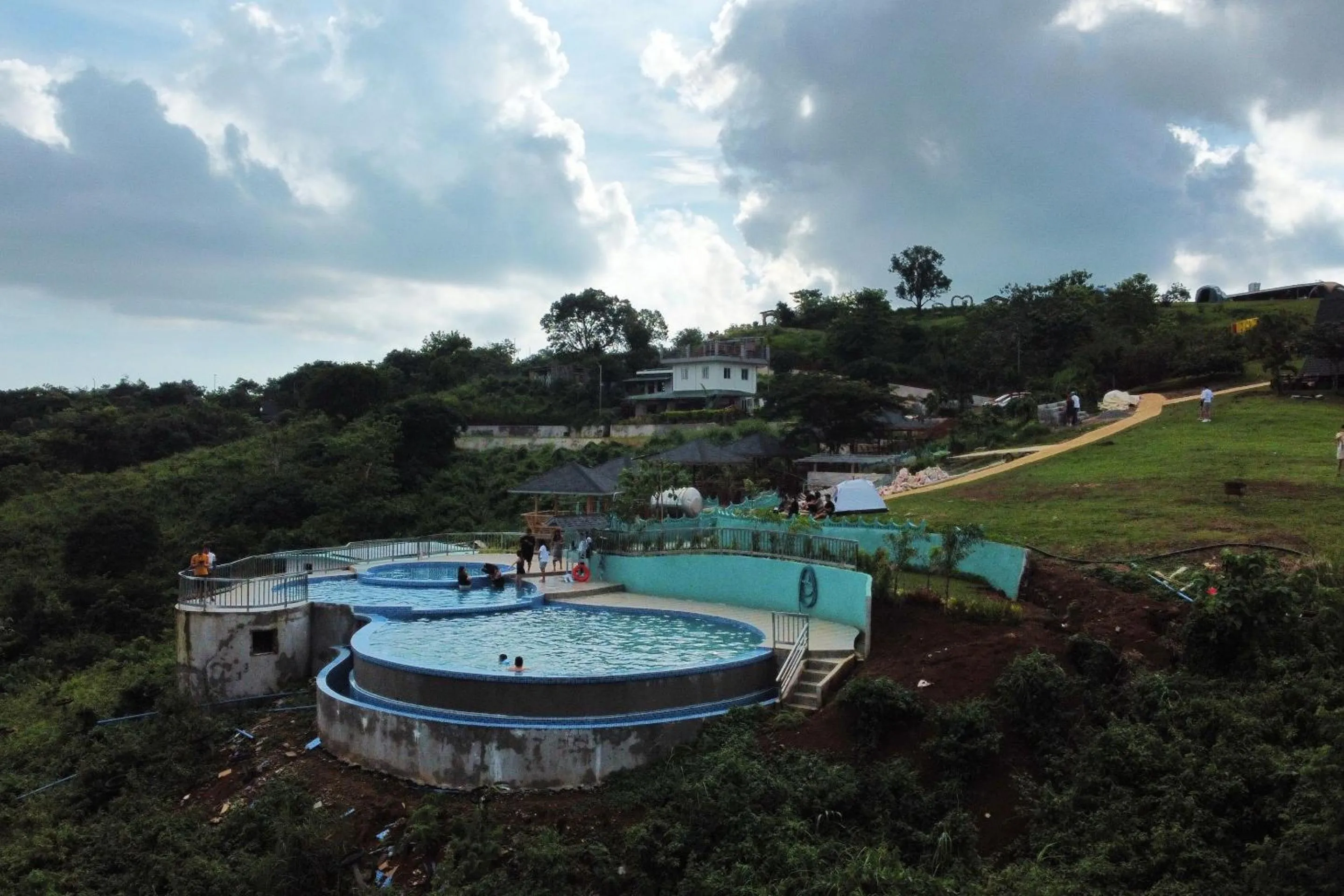 Swimming pool in Viewscape Nature Park Tanay powered by Cocotel