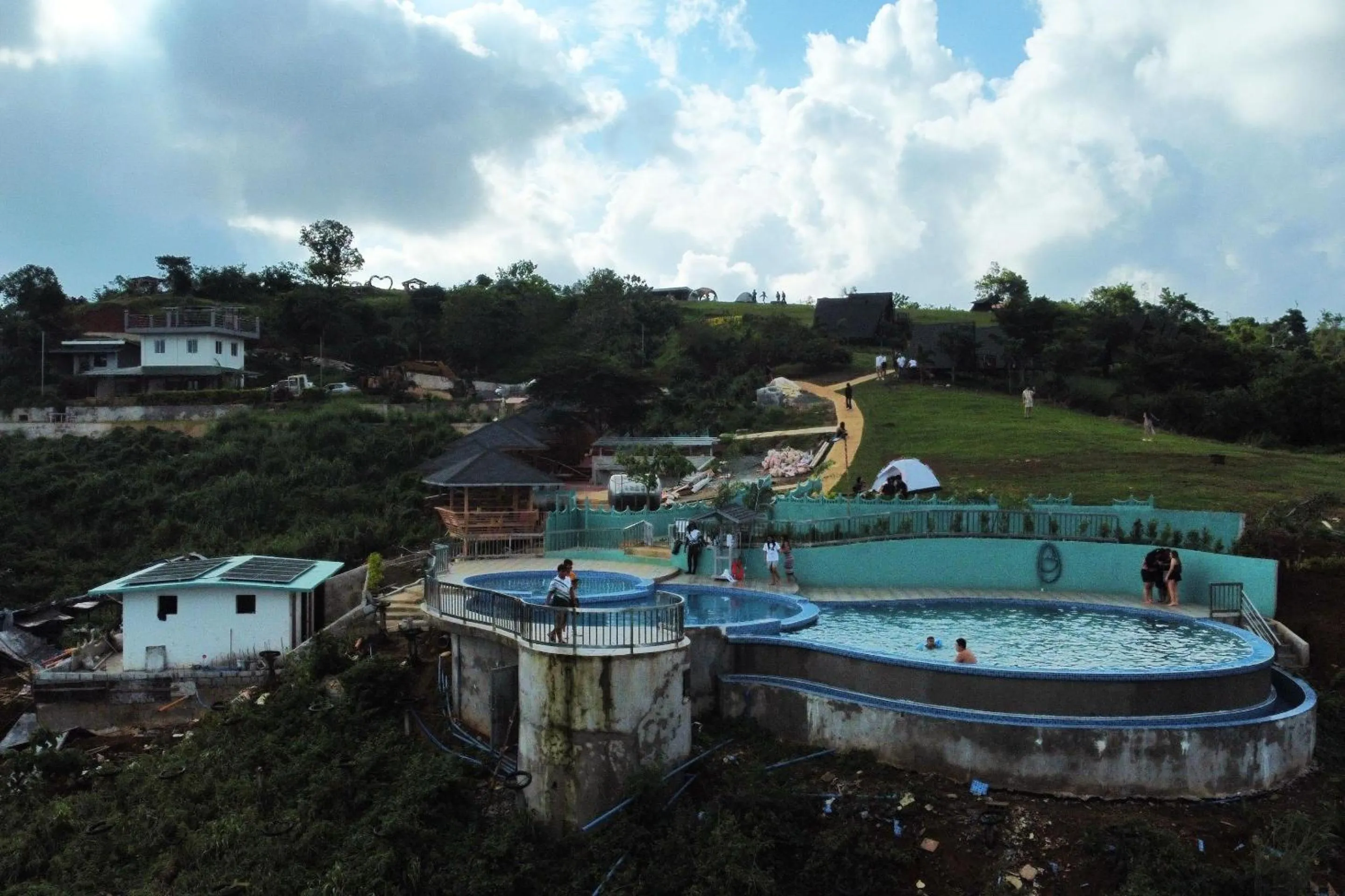 Swimming pool in Viewscape Nature Park Tanay powered by Cocotel