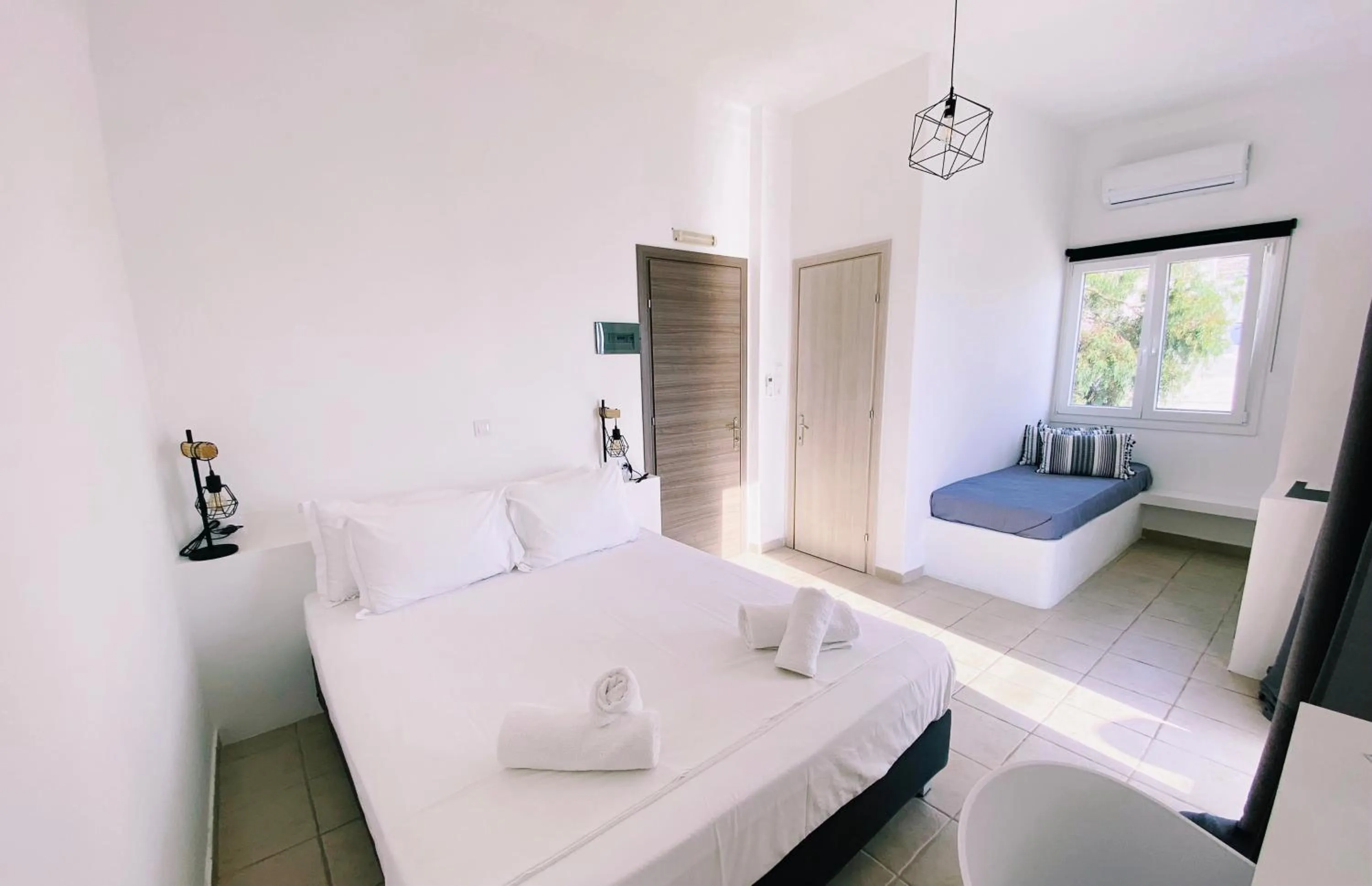 Bedroom, Bed in Alkyon Hotel