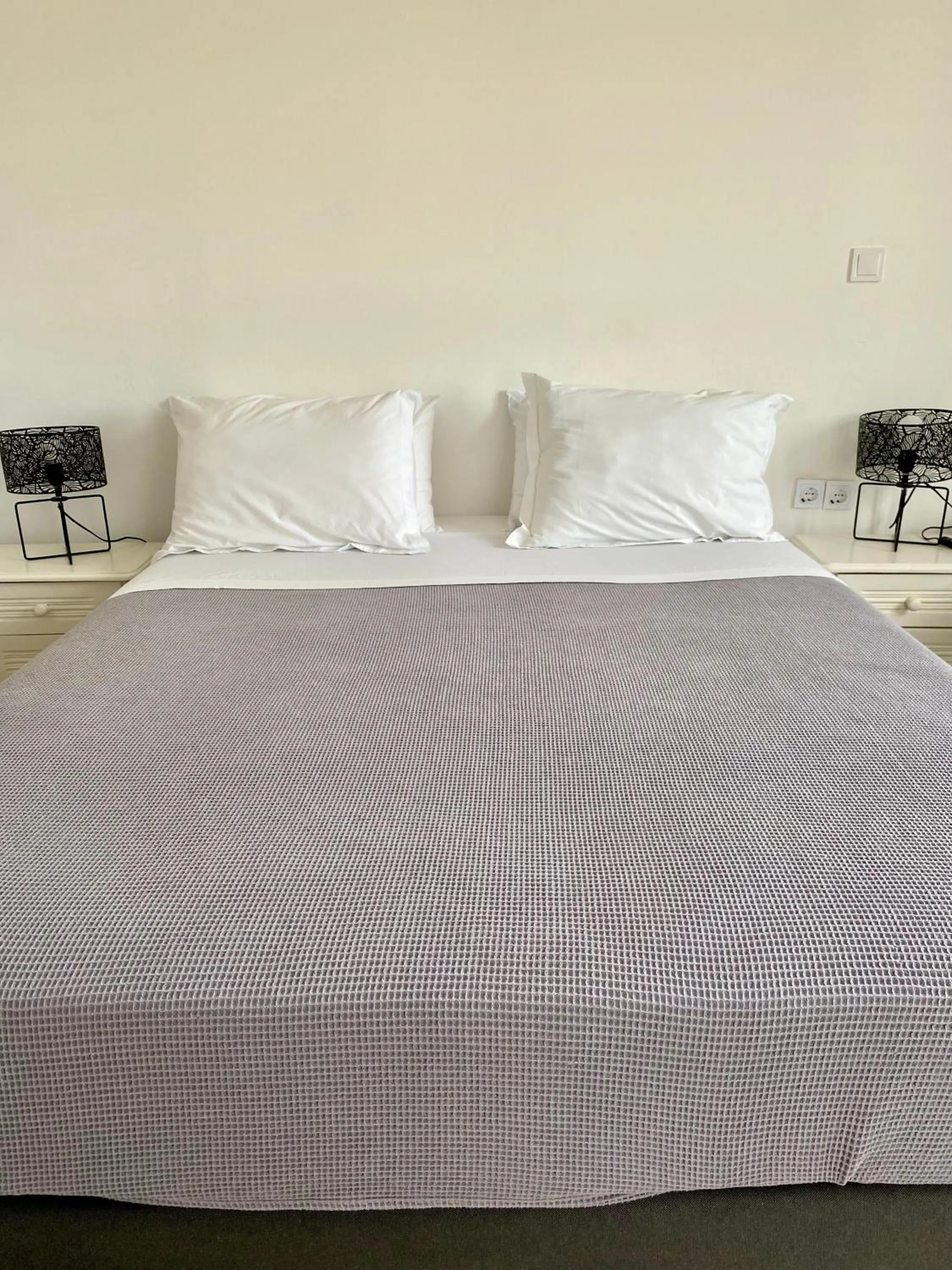 Bedroom, Bed in Alkyon Hotel