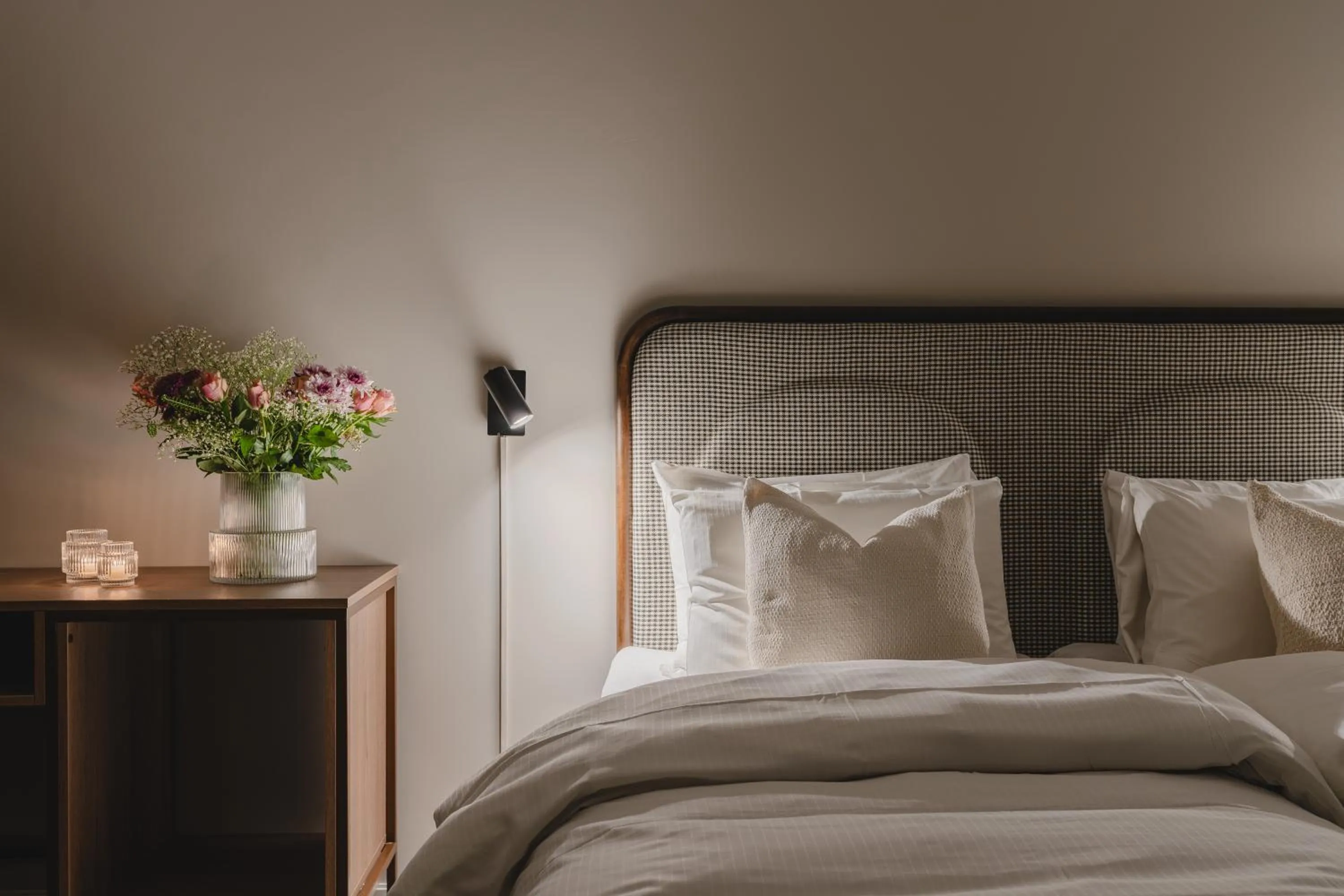 Bed in Enter Skansen Hotel