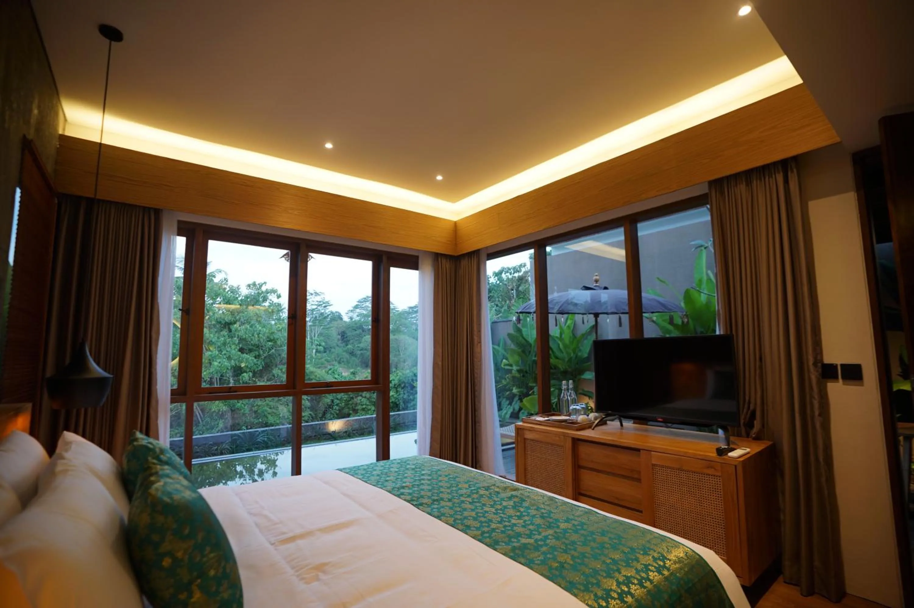 Bed in The Shanti Graha Villas