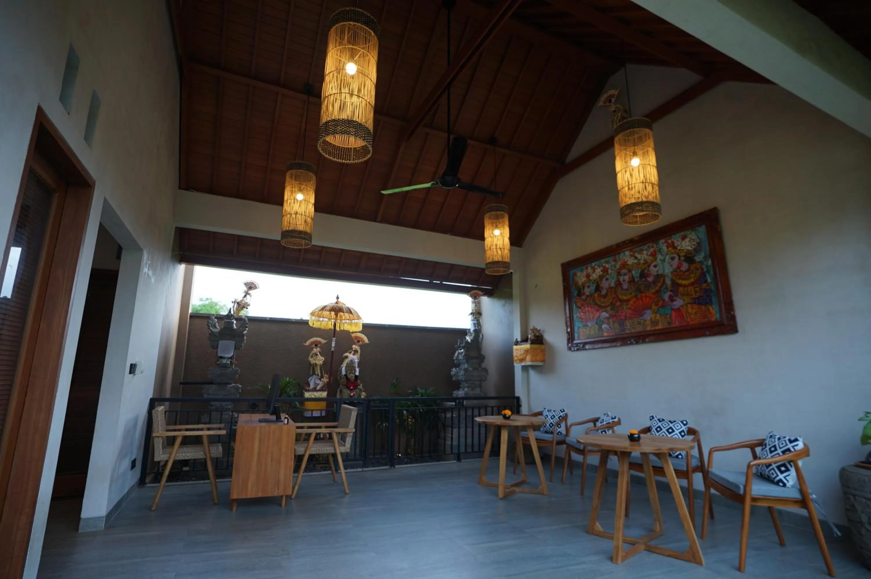 Restaurant/places to eat in The Shanti Graha Villas