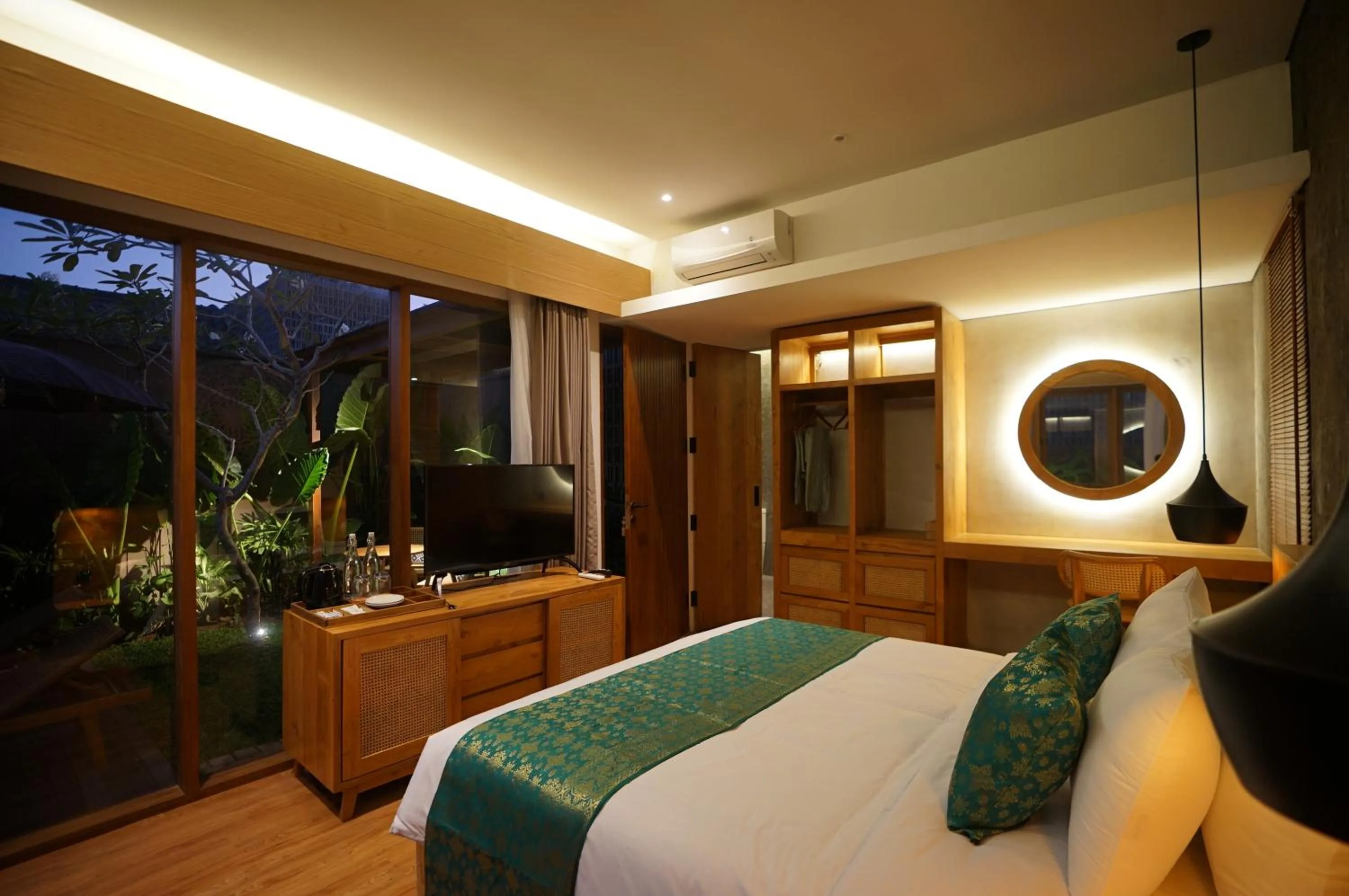 Bedroom, Bed in The Shanti Graha Villas