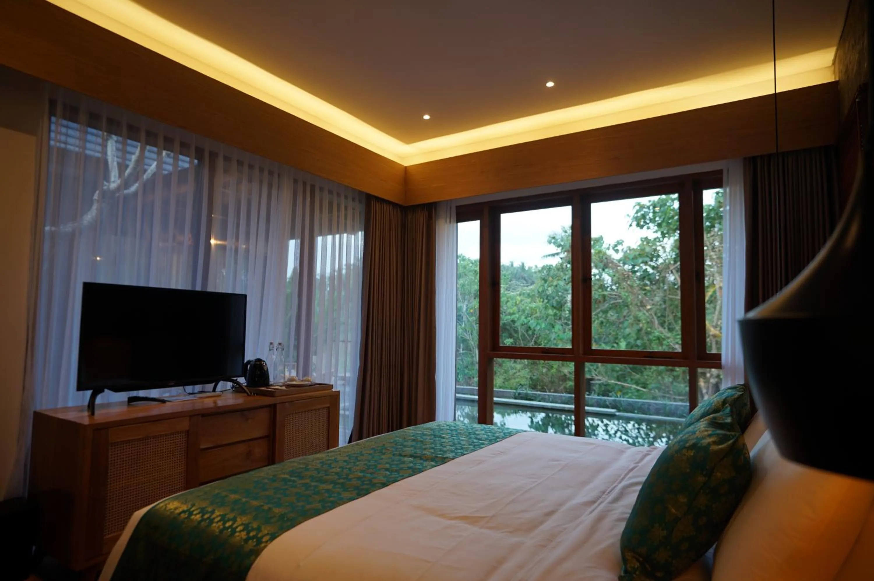 Bed in The Shanti Graha Villas