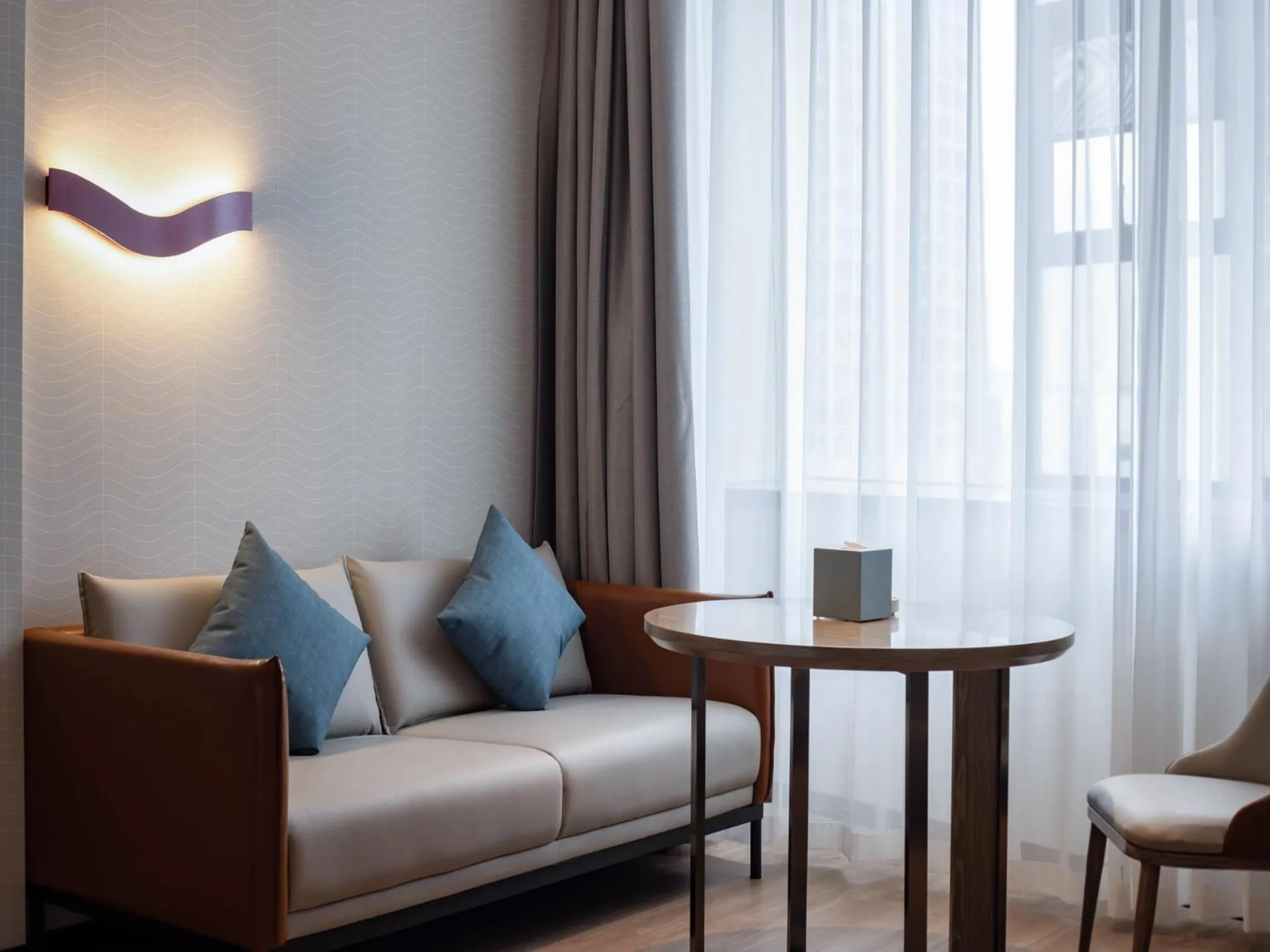 Photo of the whole room in Echarm Hotel Fangchenggang Administration Center High Speed Railway Station