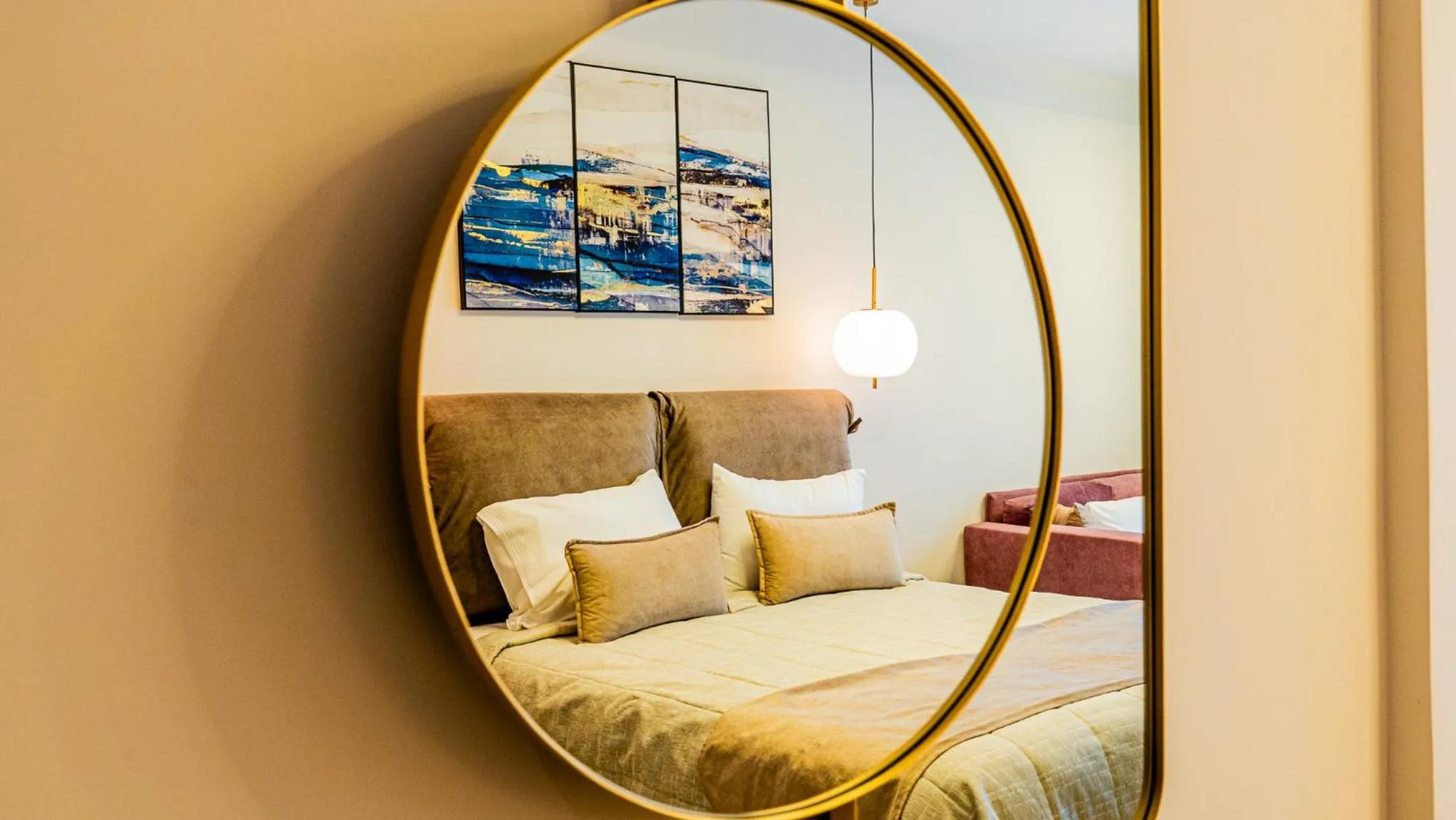 Bed in Sky Boutique Hotel