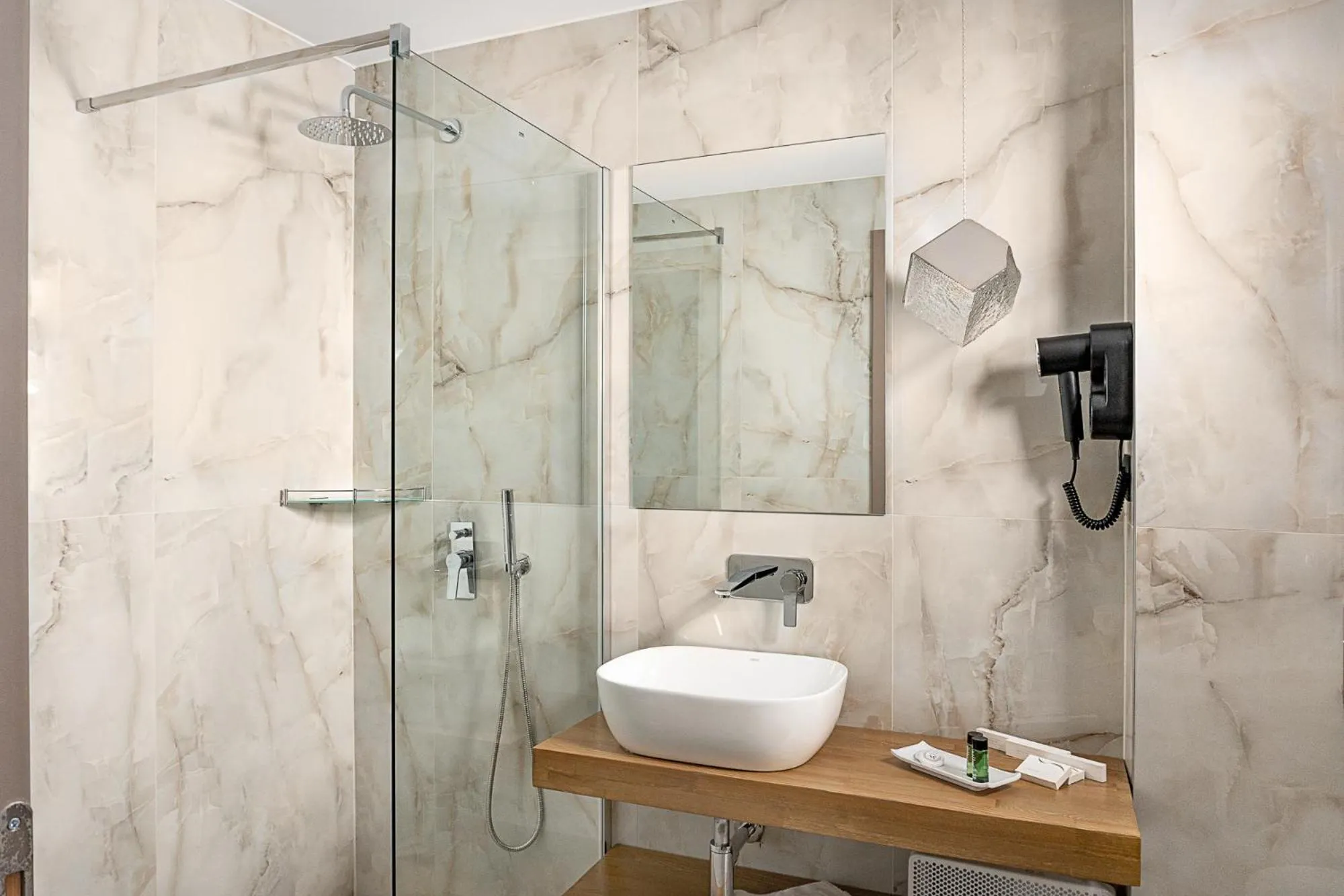 Shower in Sky Boutique Hotel