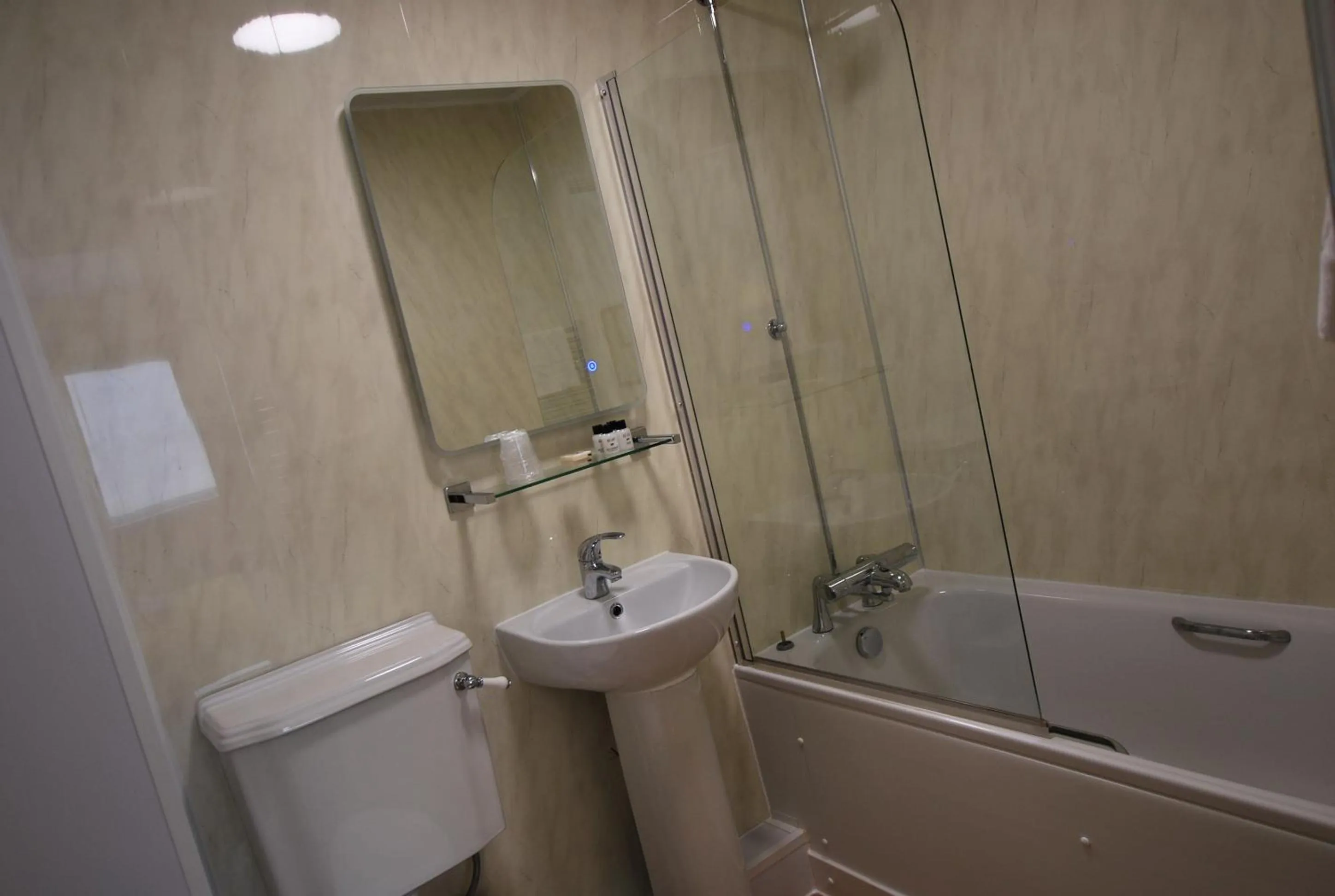 Shower in The Kellbank