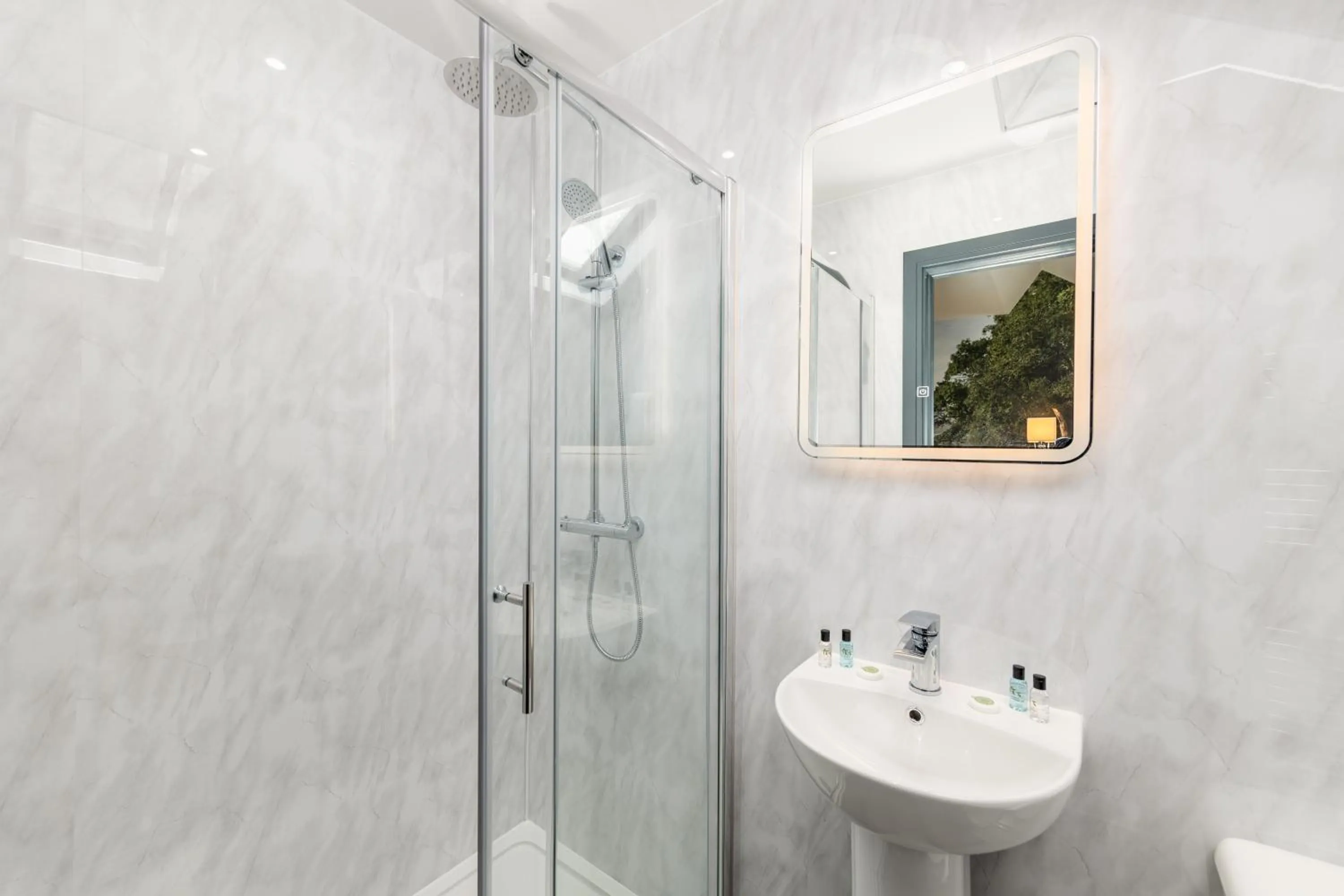 Shower in The Kellbank