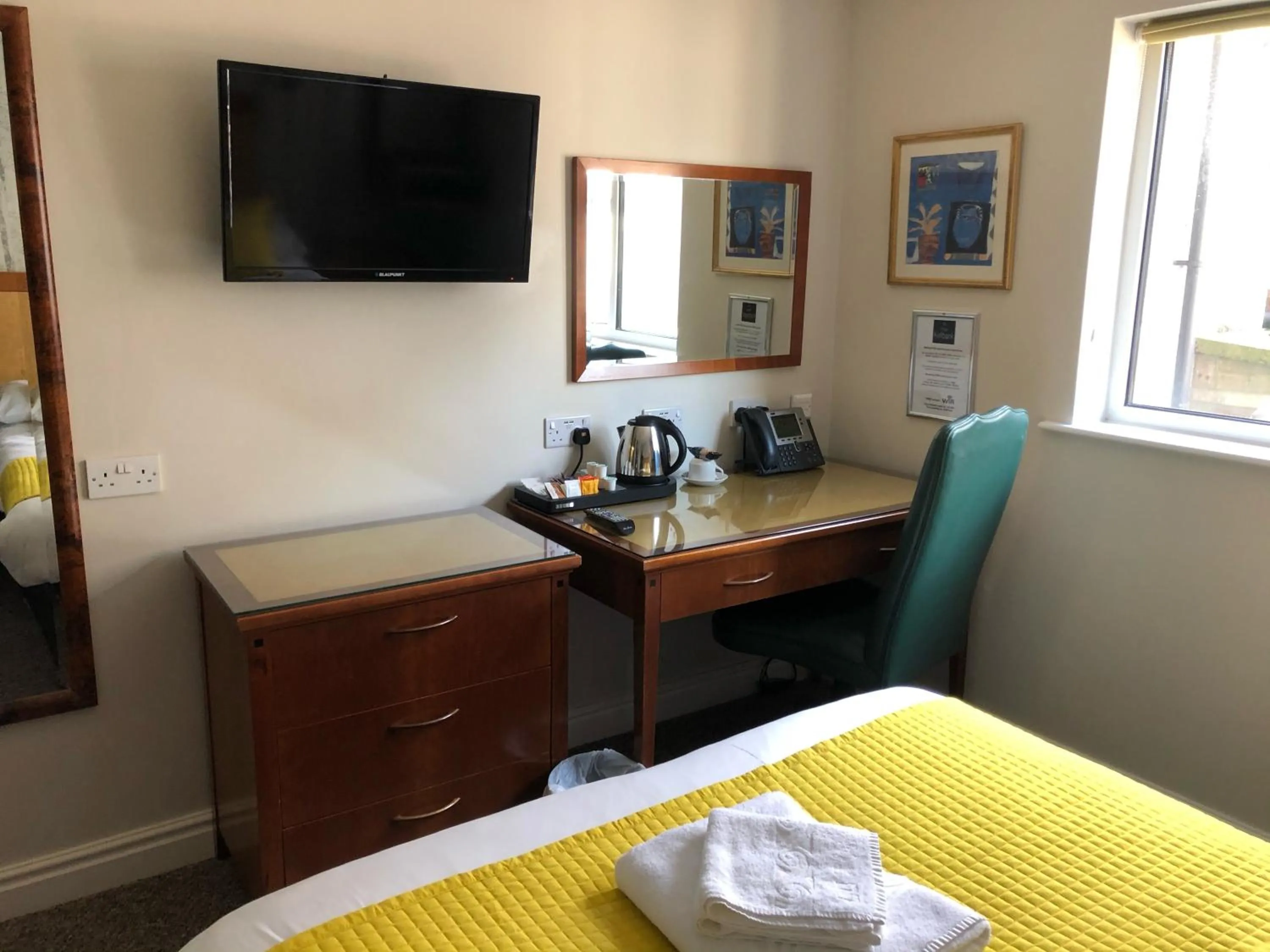 Coffee/tea facilities, Bed in The Kellbank