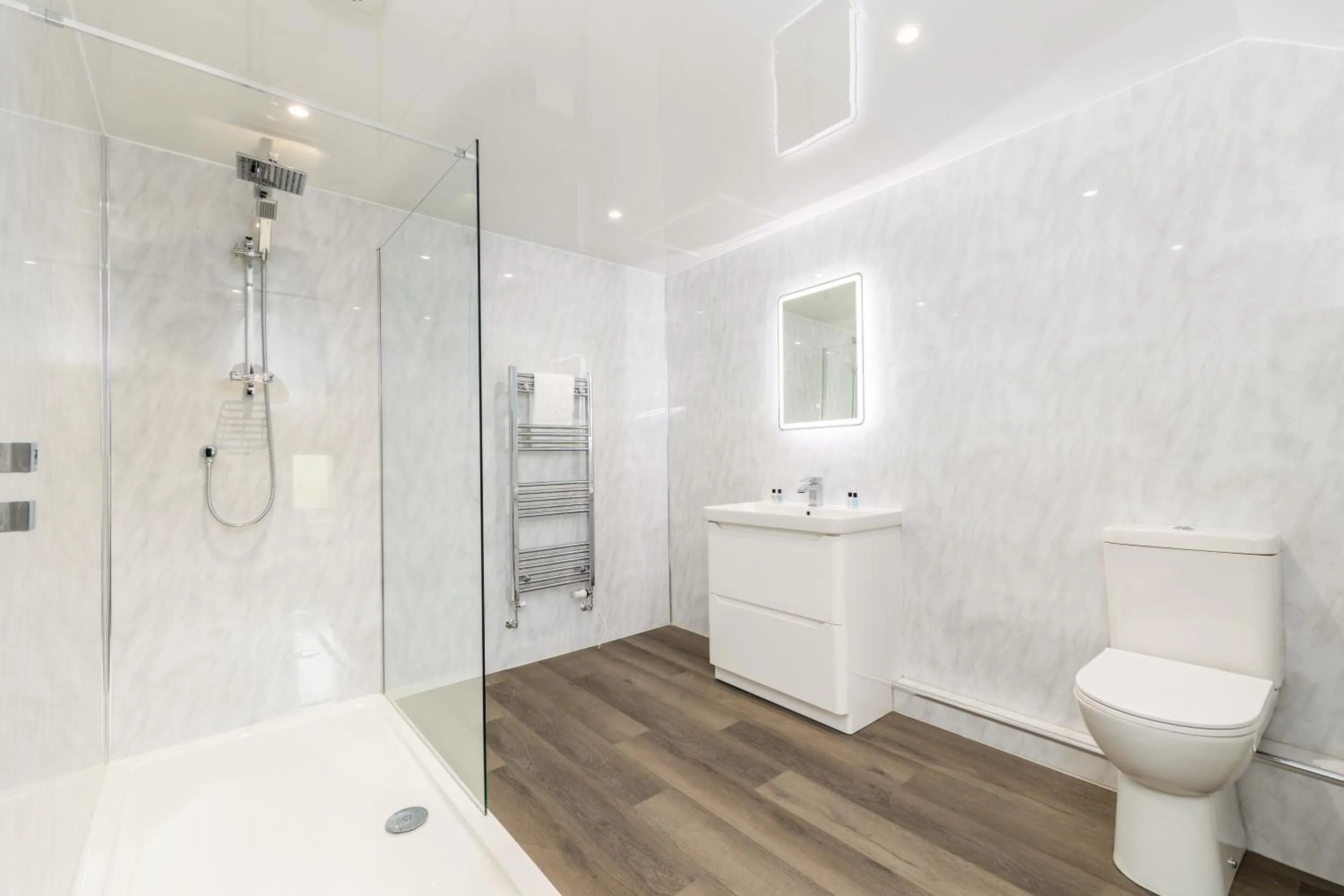 Shower in The Kellbank