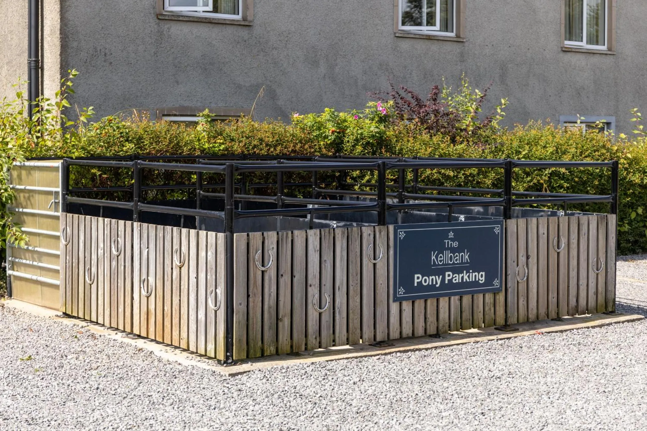 Parking in The Kellbank