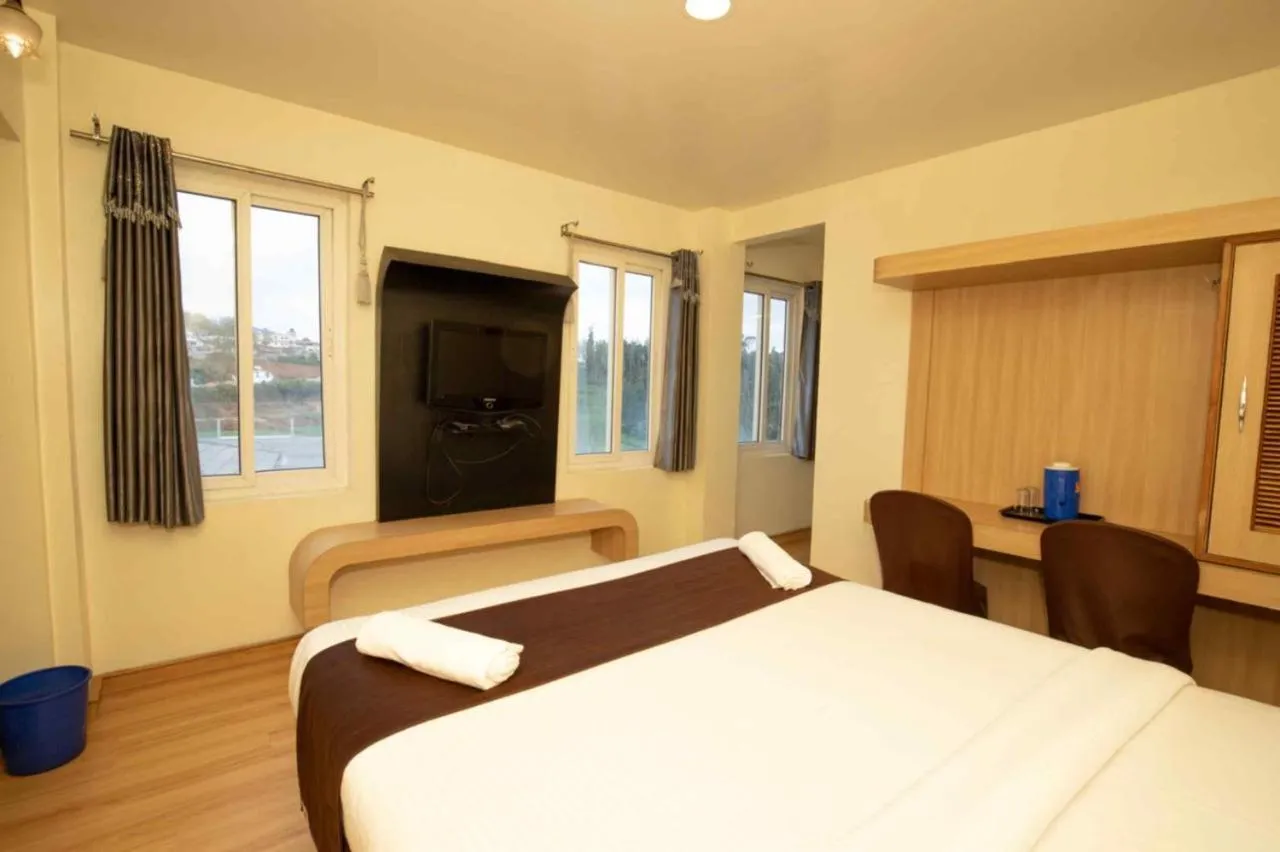 TV and multimedia, Bed in Lazo Silver Lake , Ooty