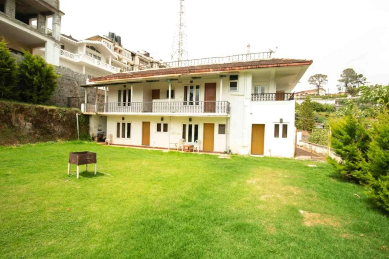 Garden view in Lazo Silver Lake , Ooty