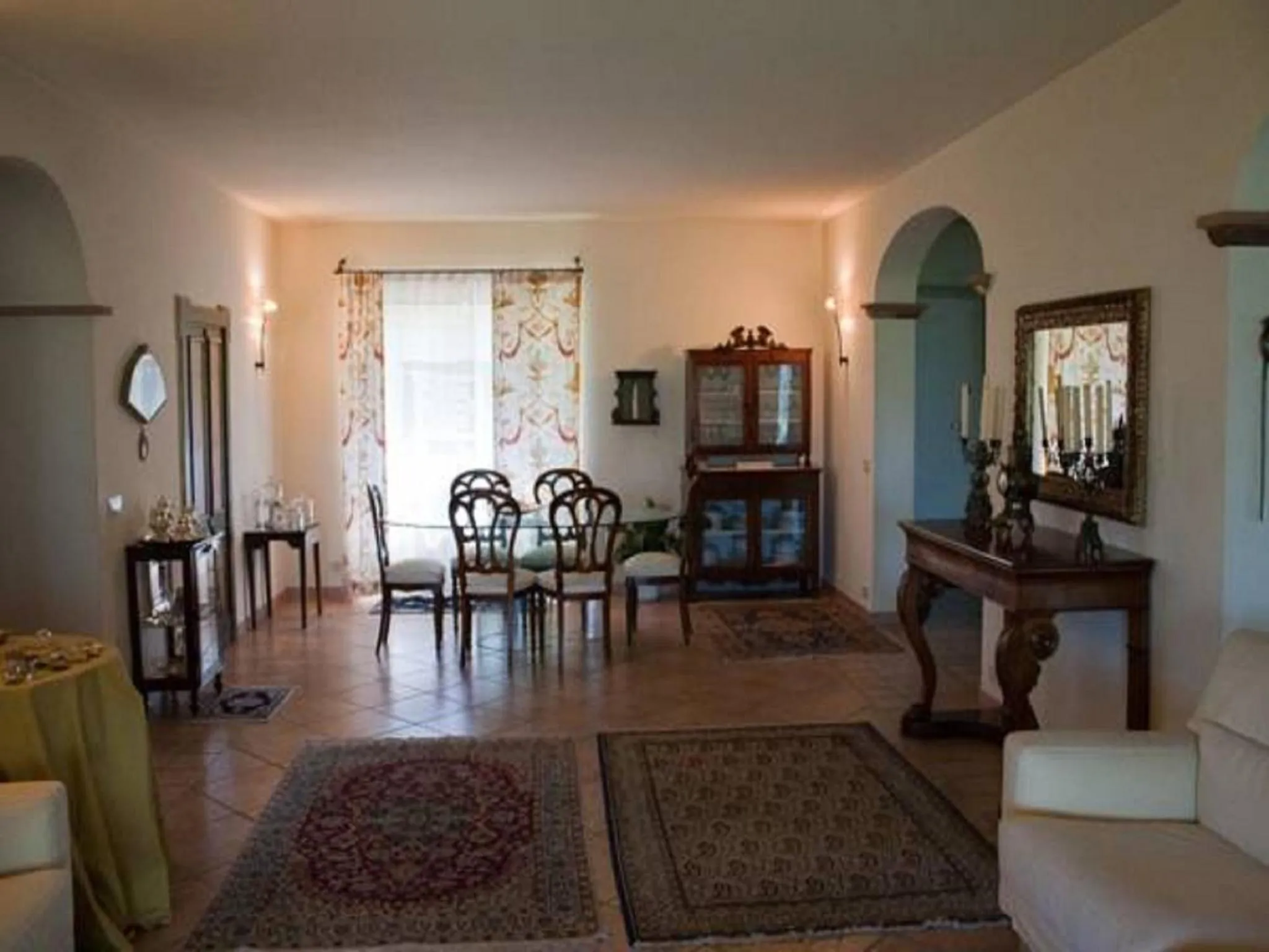 Communal lounge/ TV room in Villarondanella