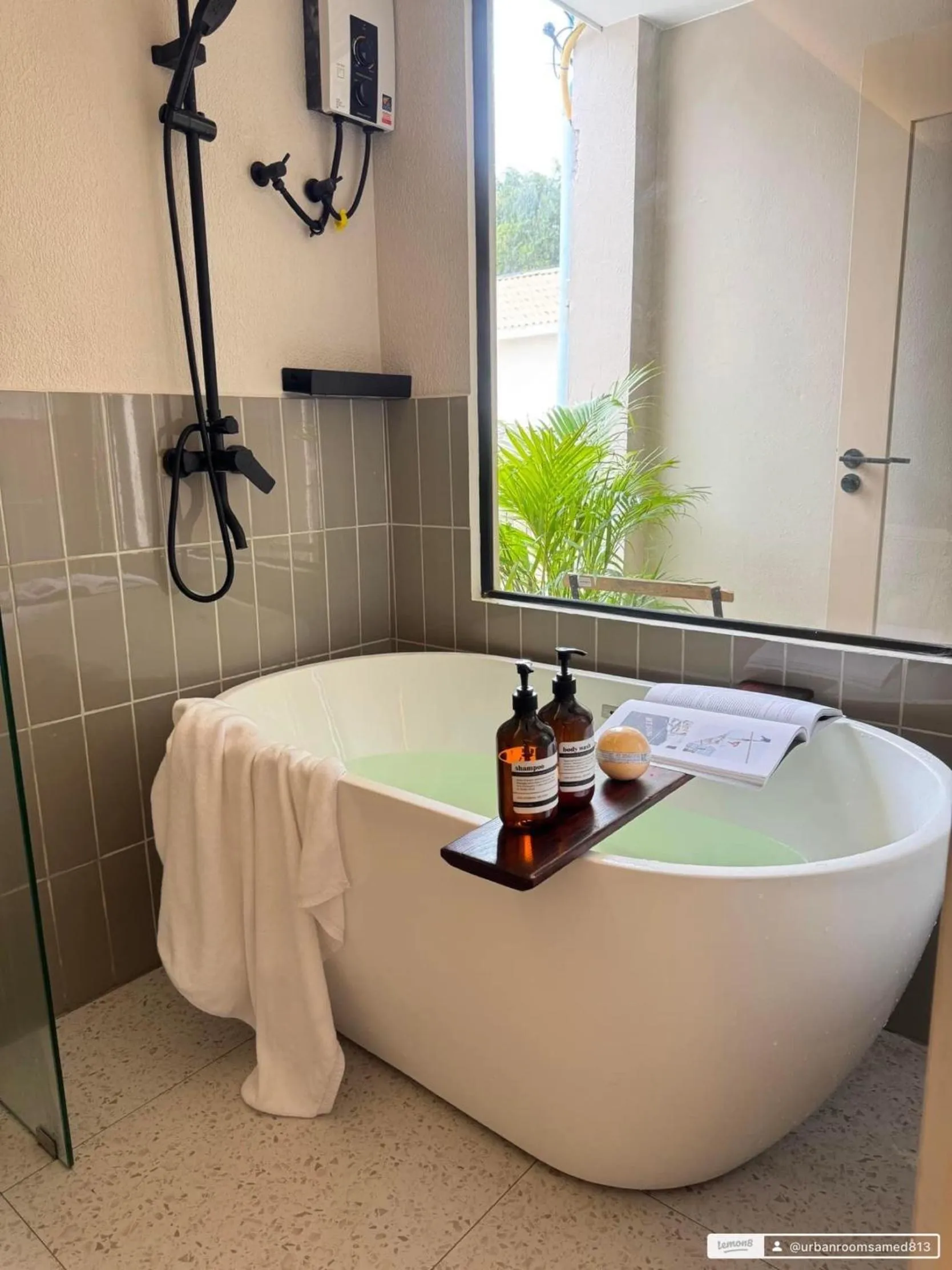 Bath in Urban room samed