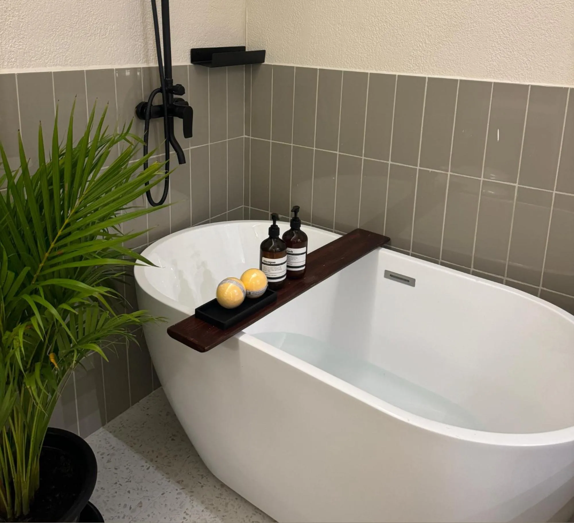 Bath in Urban room samed