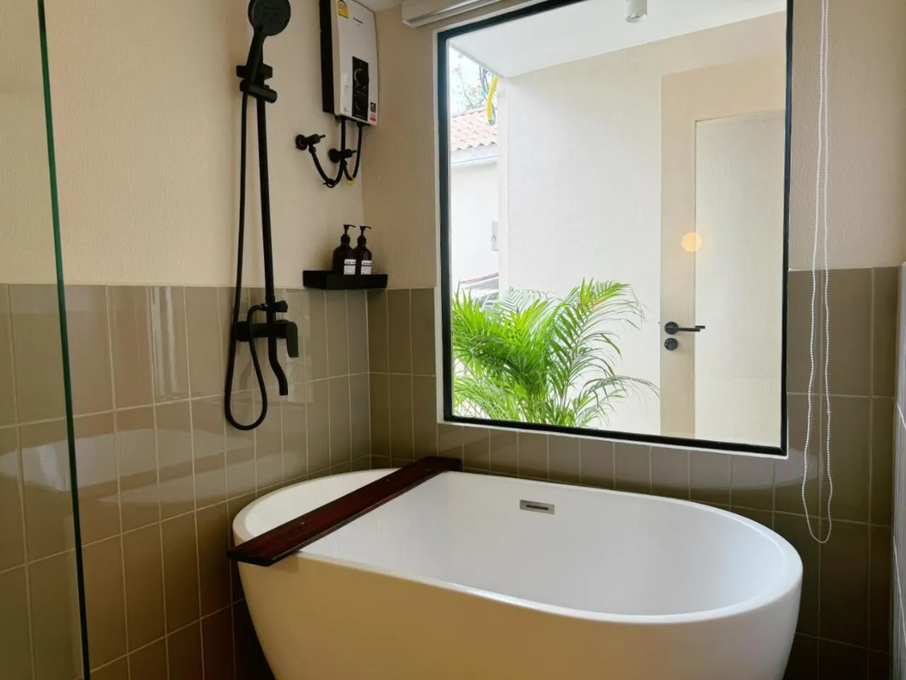 Bath in Urban room samed