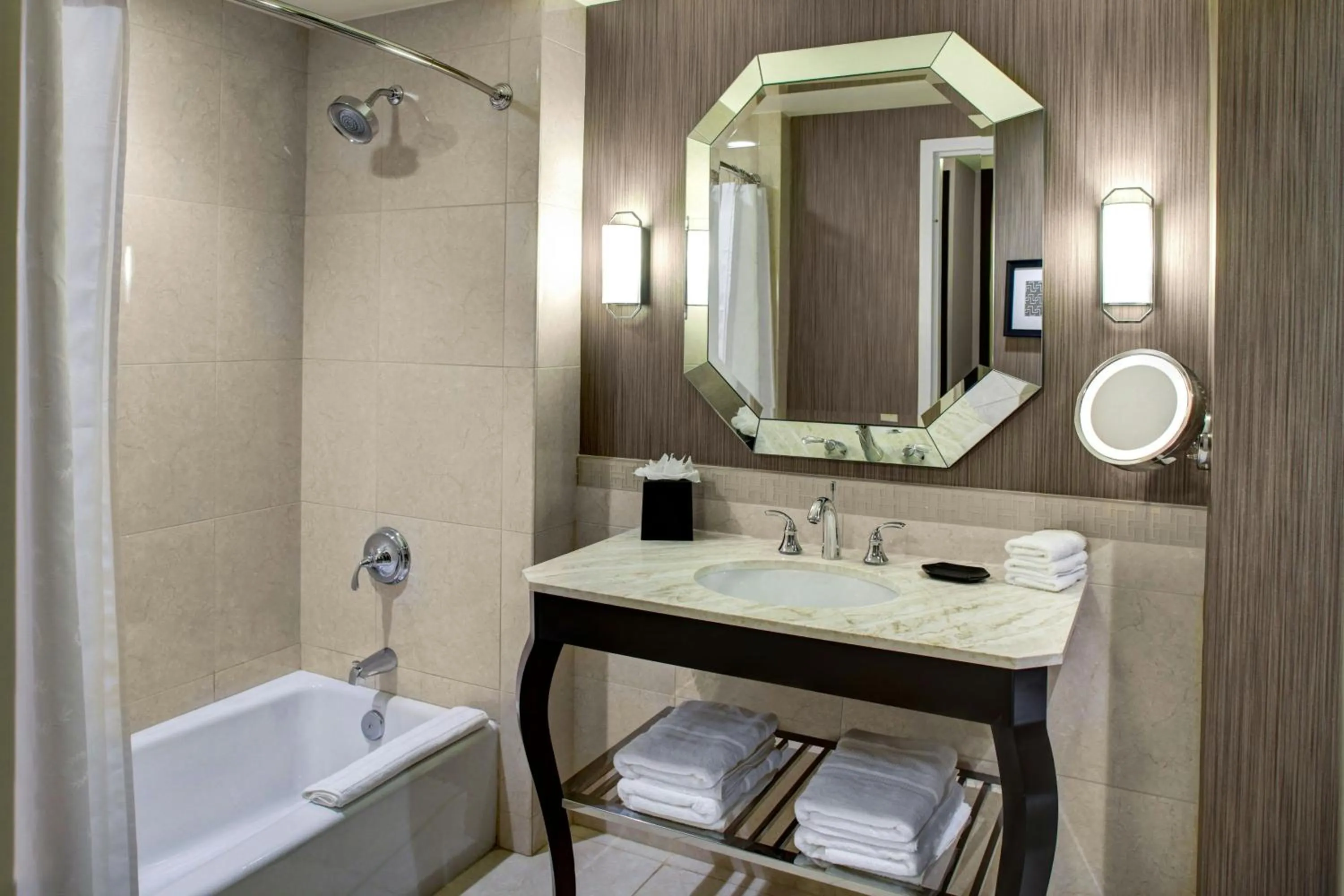 Bathroom in Sheraton McKinney