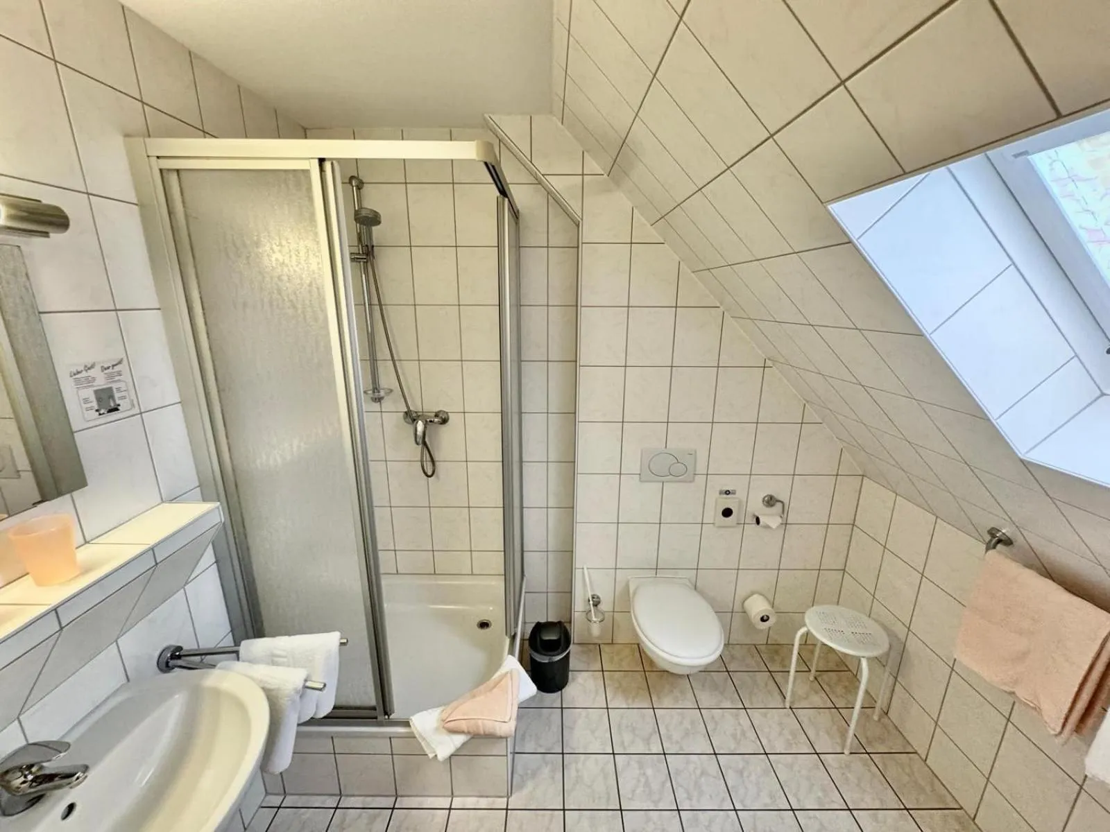 Bathroom in Pension Alter Kutschenbauer