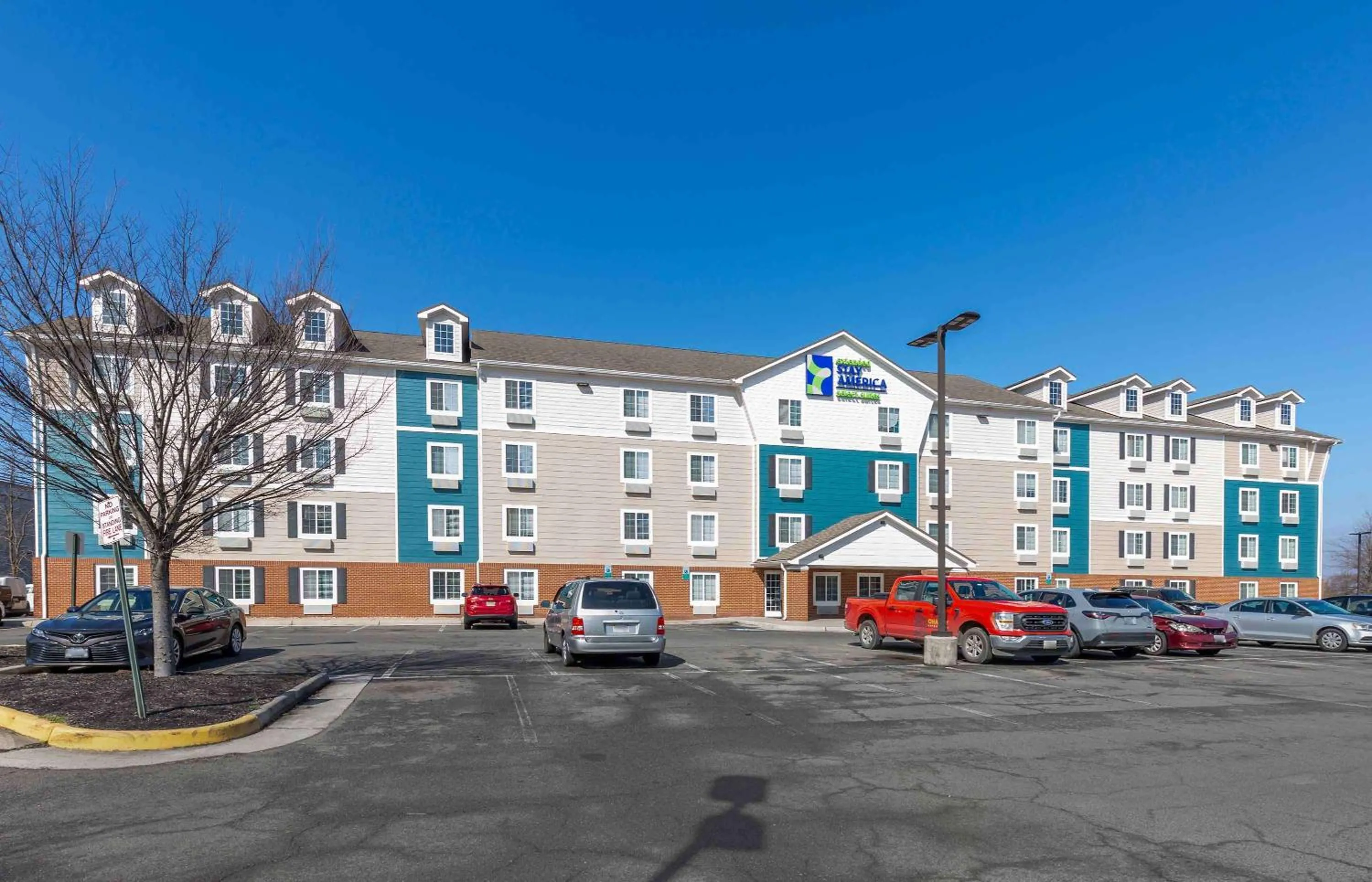 Property building in Extended Stay America Select Suites - Gainesville