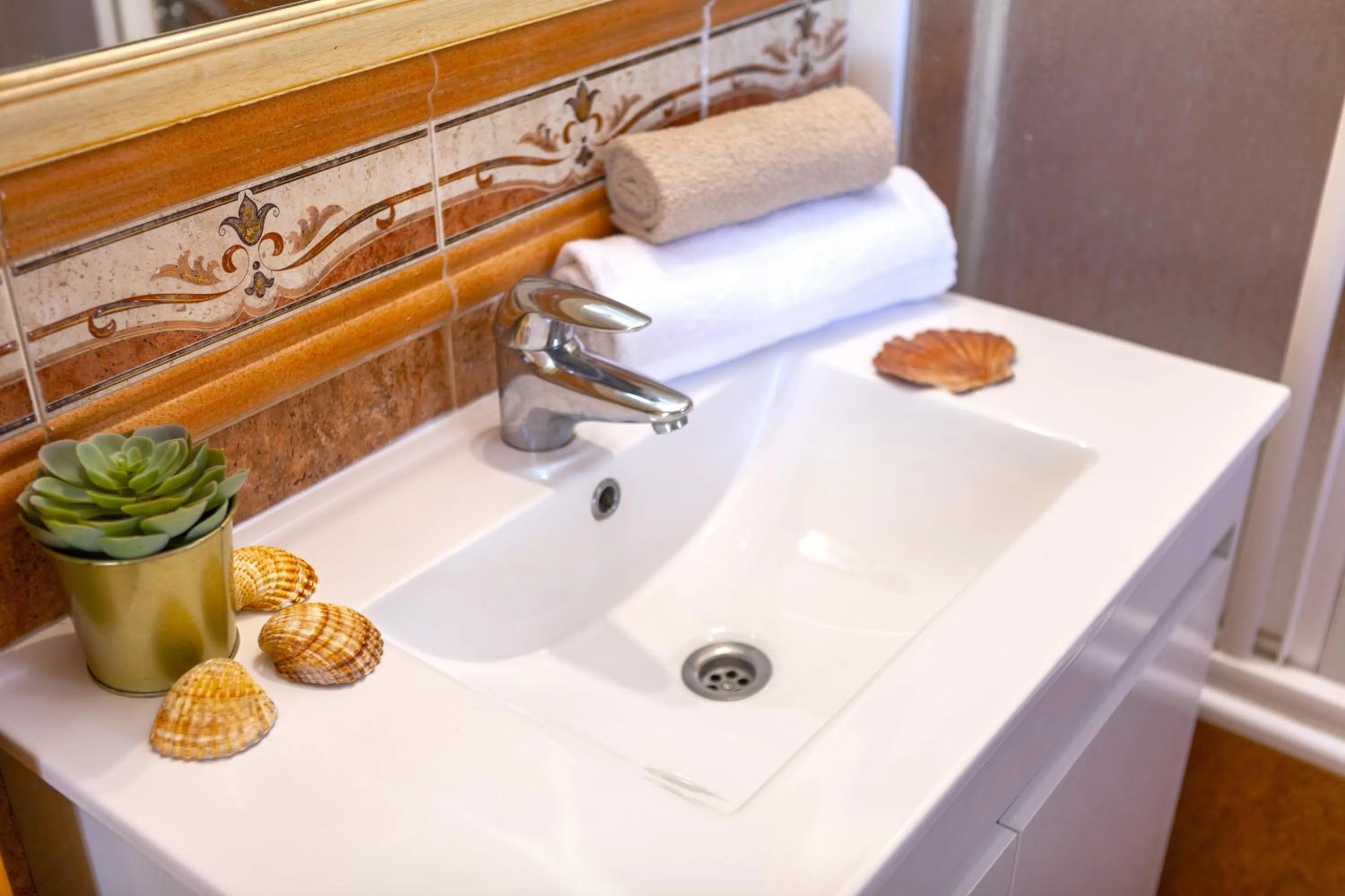 Bathroom in Villa Agadir by Algarve Vacation