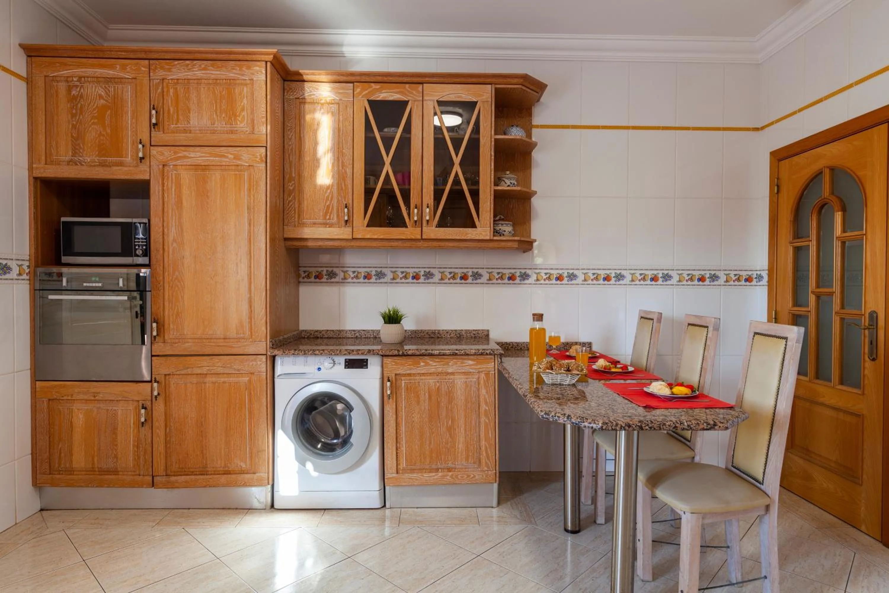 Kitchen or kitchenette in Villa Agadir by Algarve Vacation