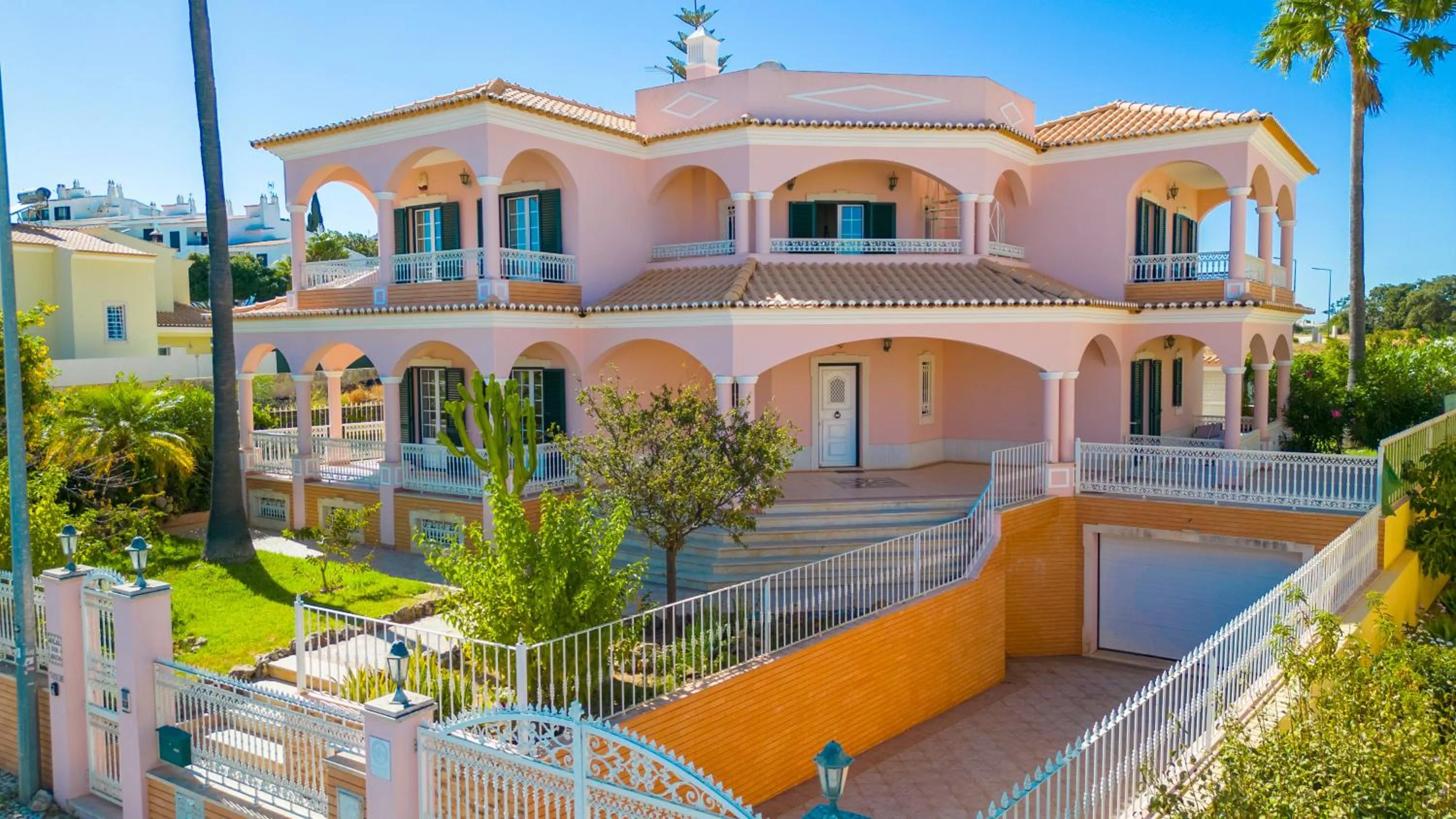 Property building in Villa Agadir by Algarve Vacation