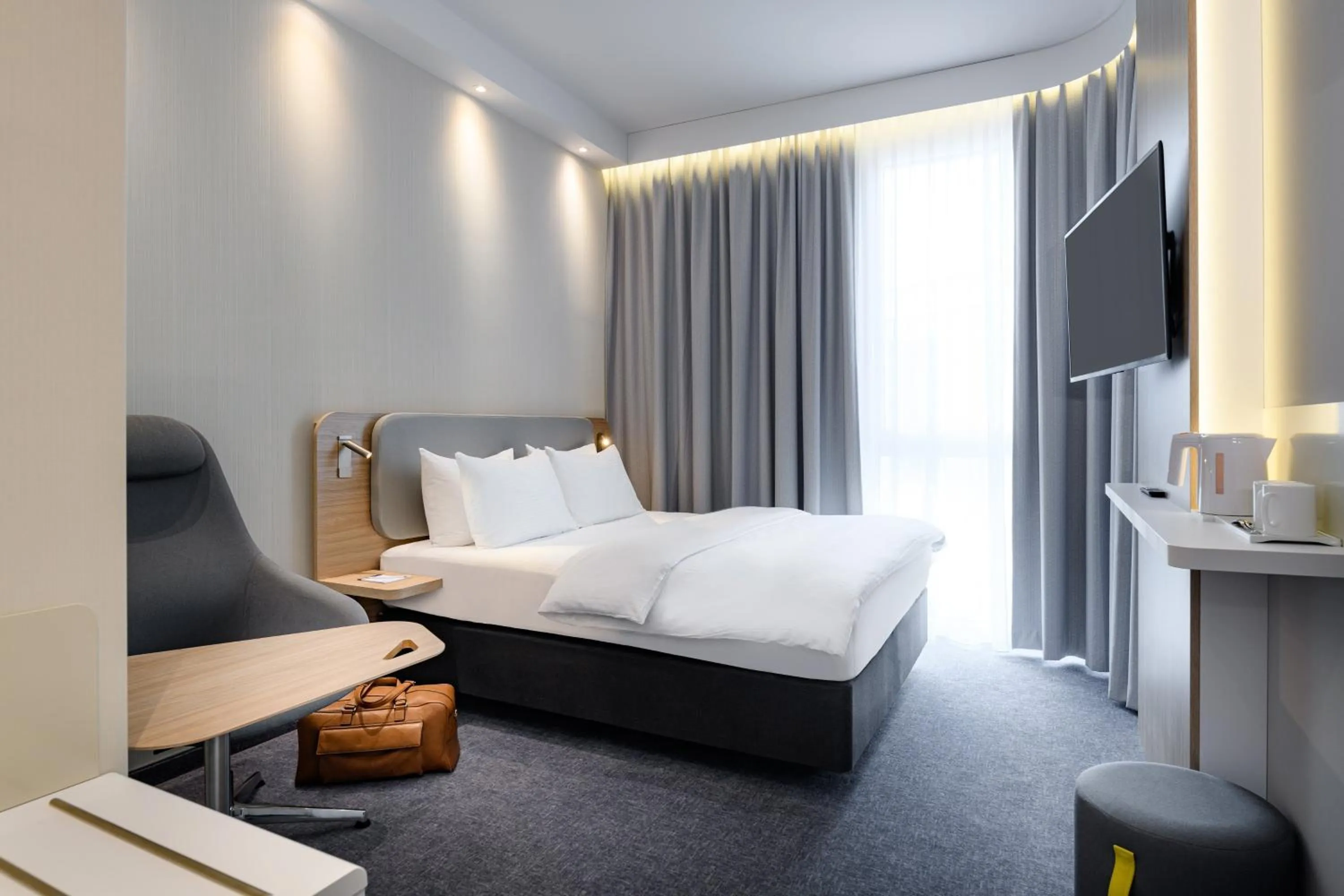 Photo of the whole room, Bed in Holiday Inn Express Munich Airport - Erding by IHG