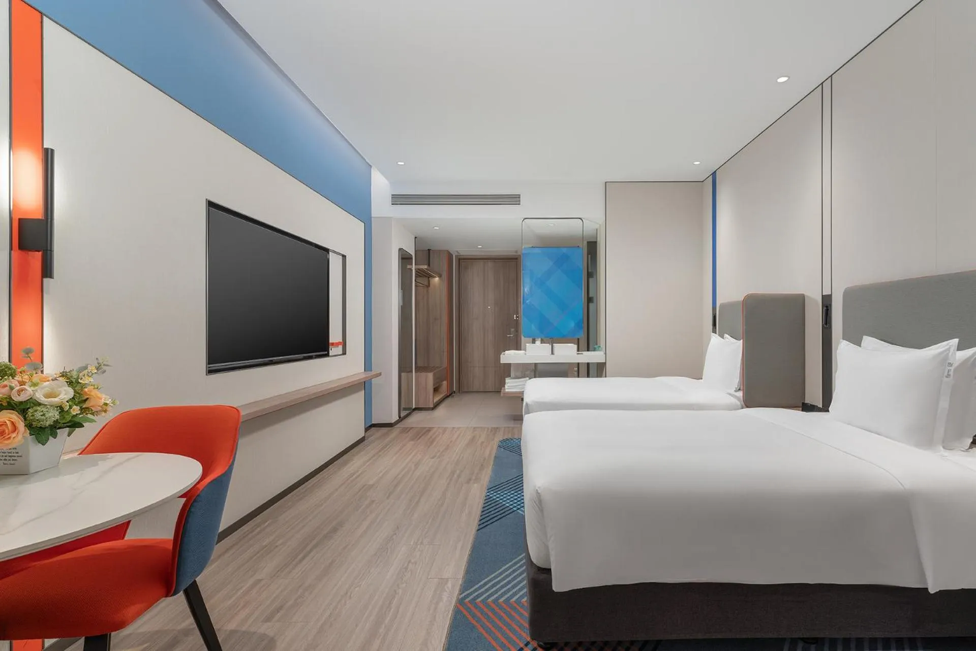 Photo of the whole room, Bed in Holiday Inn Express Xi'an North Station by IHG