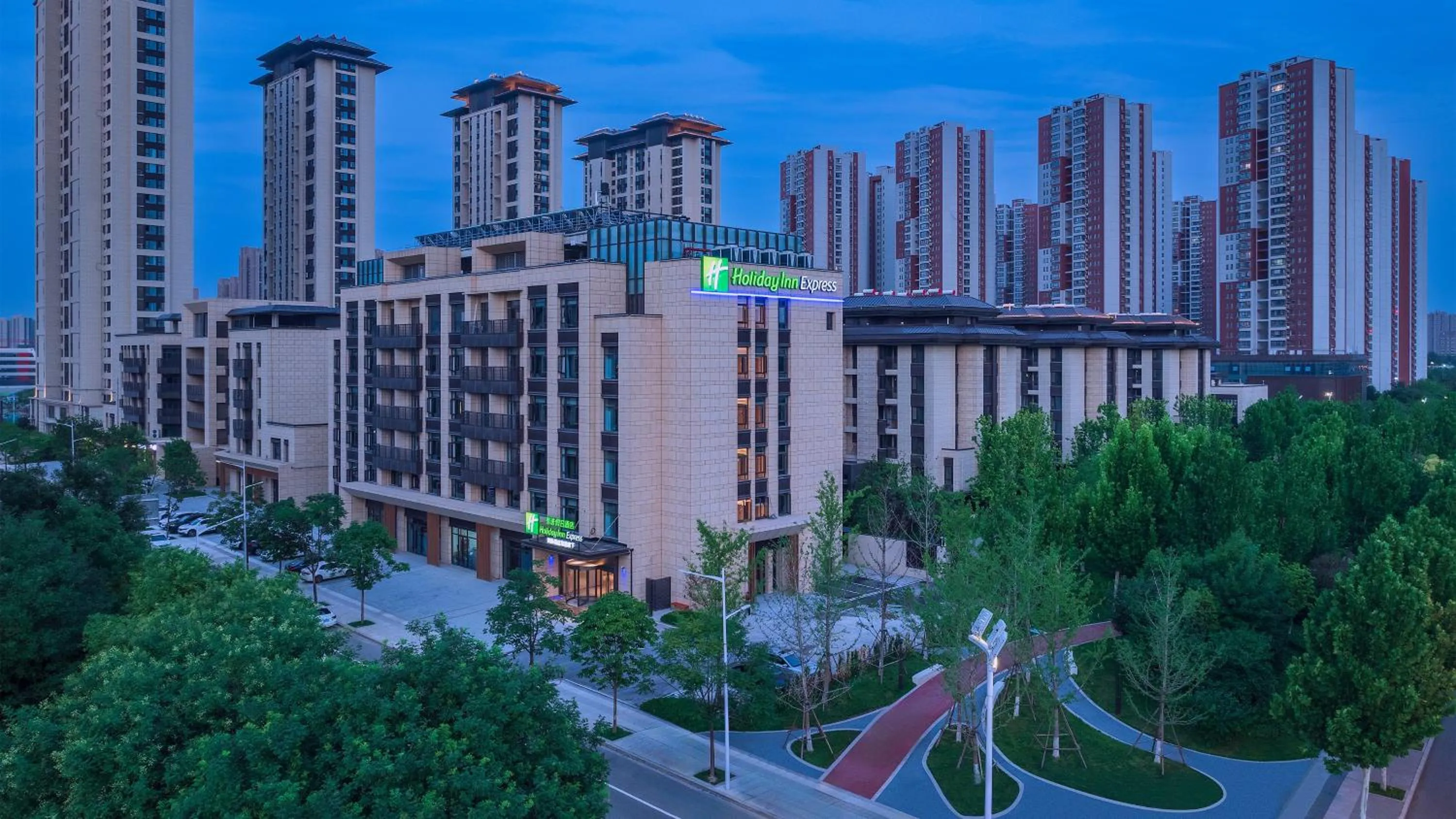 Property building in Holiday Inn Express Xi'an North Station by IHG