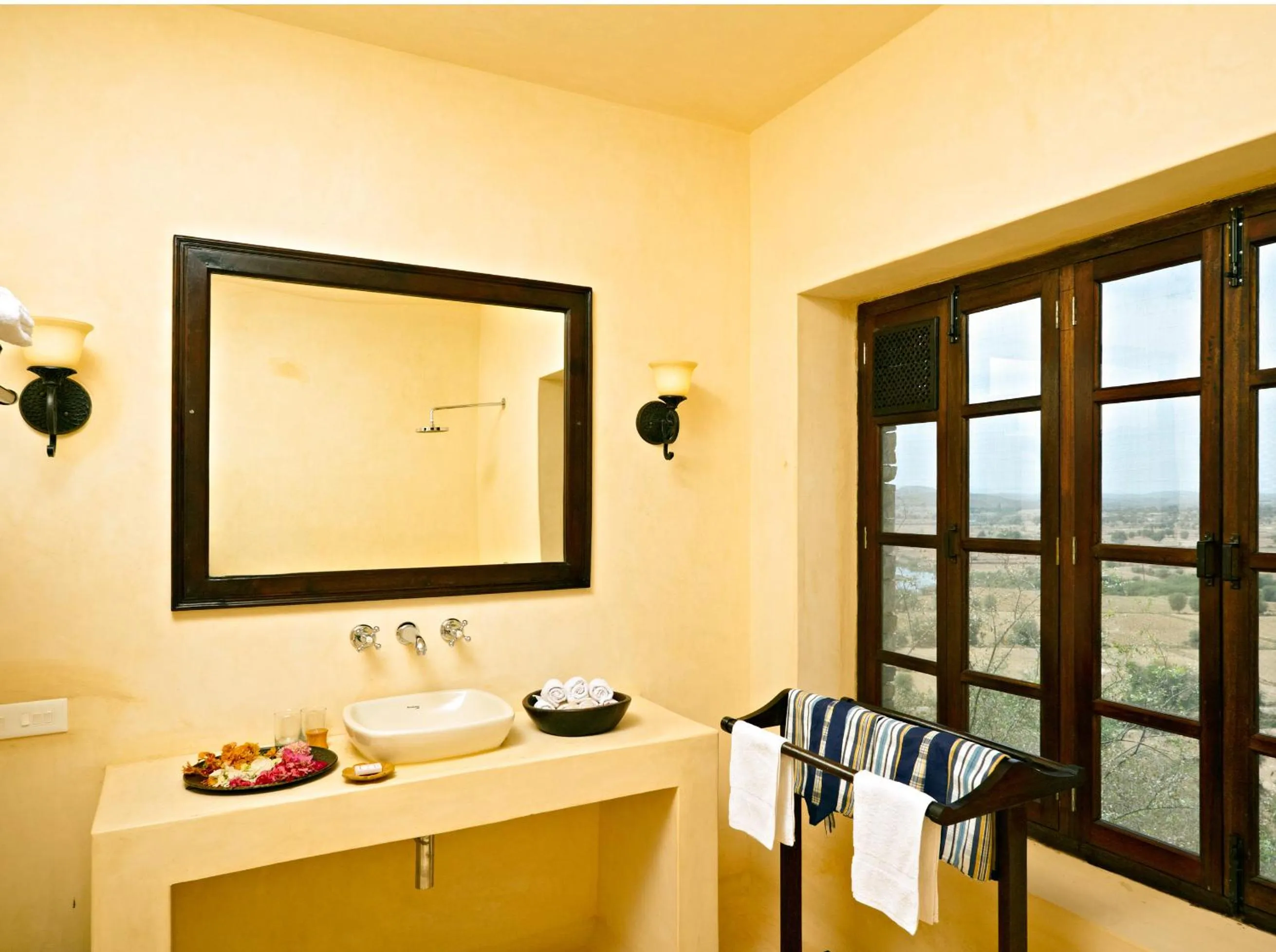 Shower in Ramathra Fort