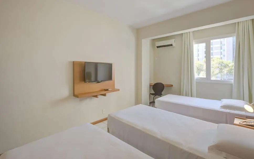 Twin Room with Extra Bed - single occupancy in GoldMen Business Joinville
