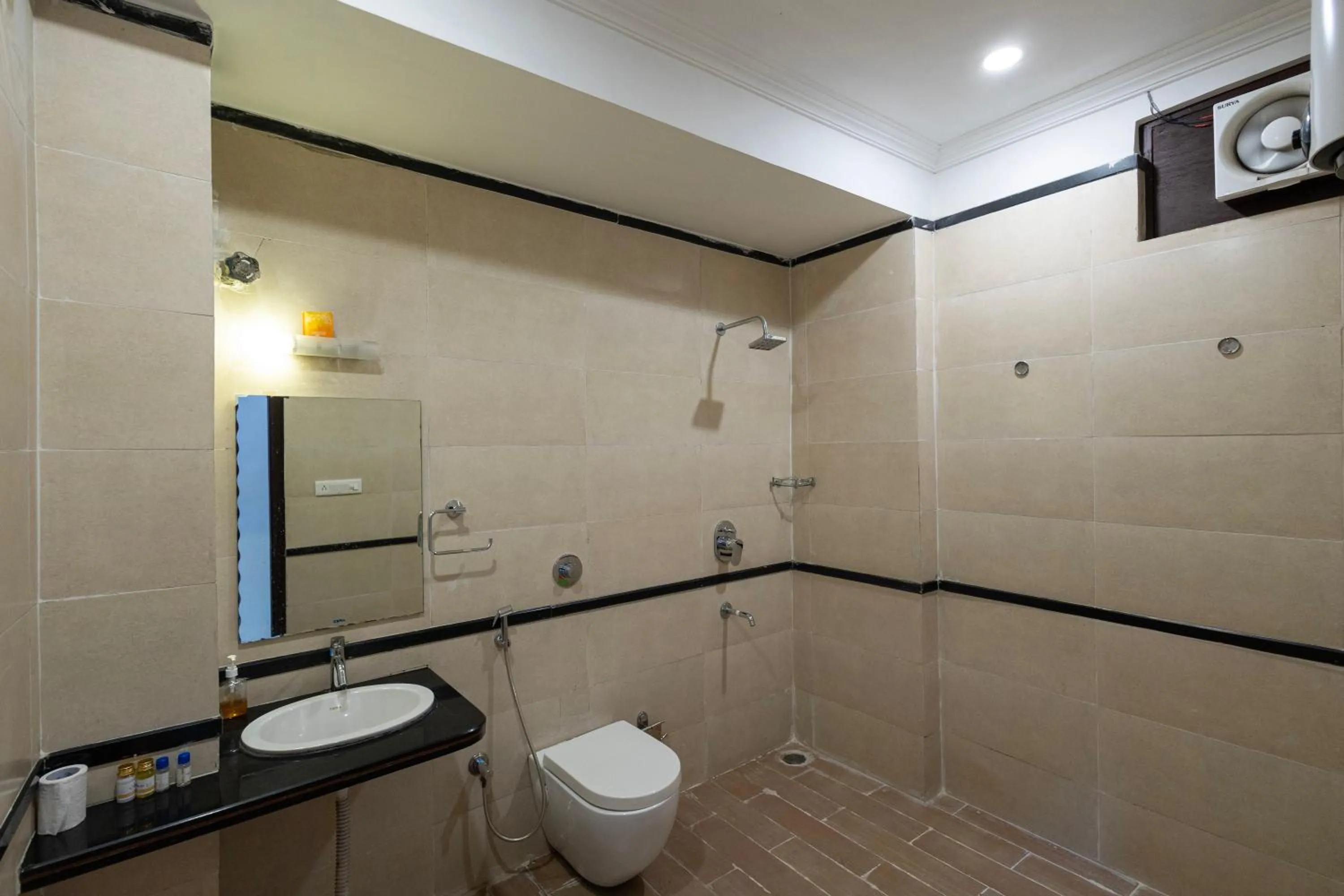 Shower in Hide-In Udaipur - A Lake View Boutique Hotel