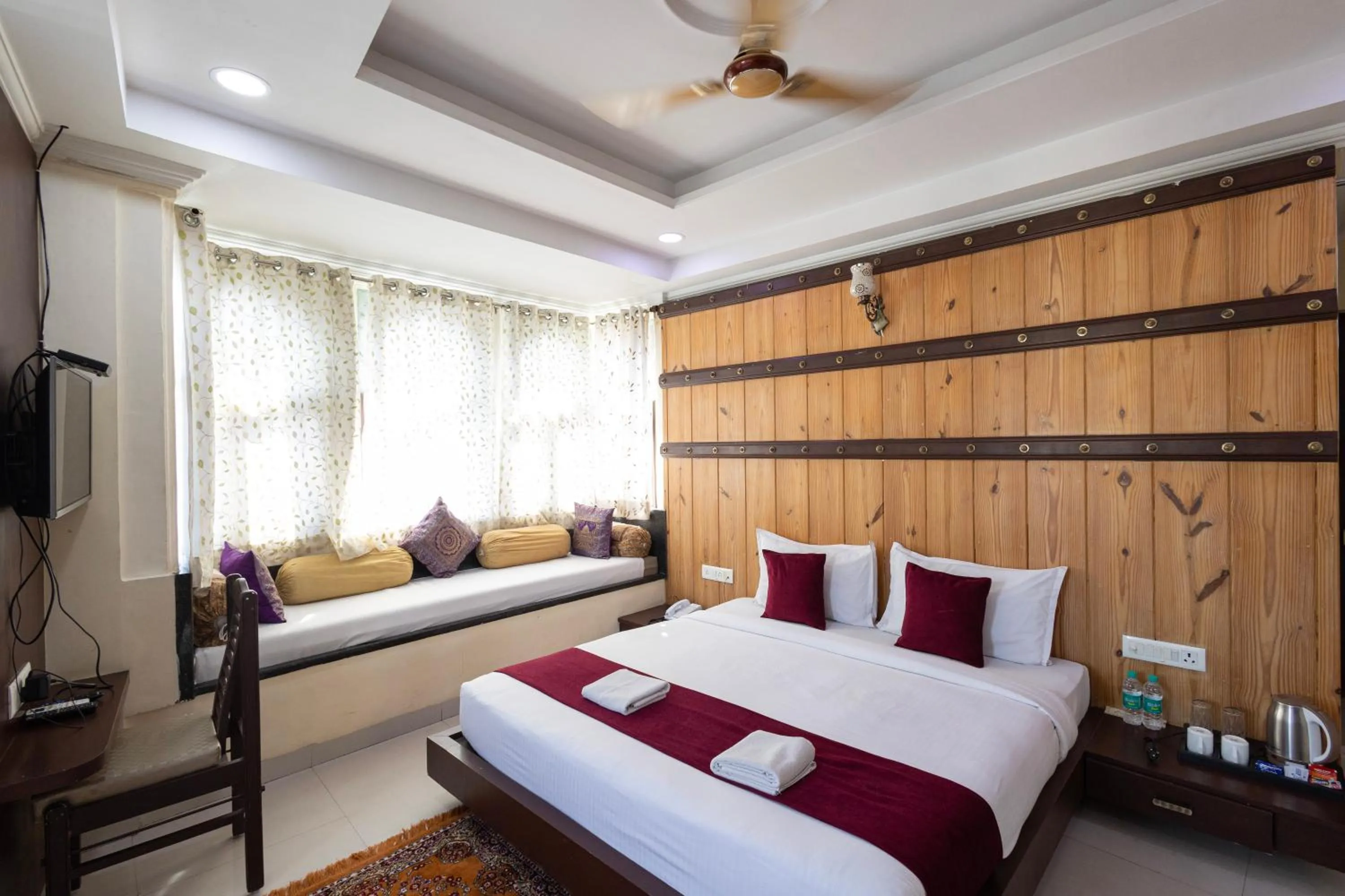Bedroom, Bed in Hide-In Udaipur - A Lake View Boutique Hotel