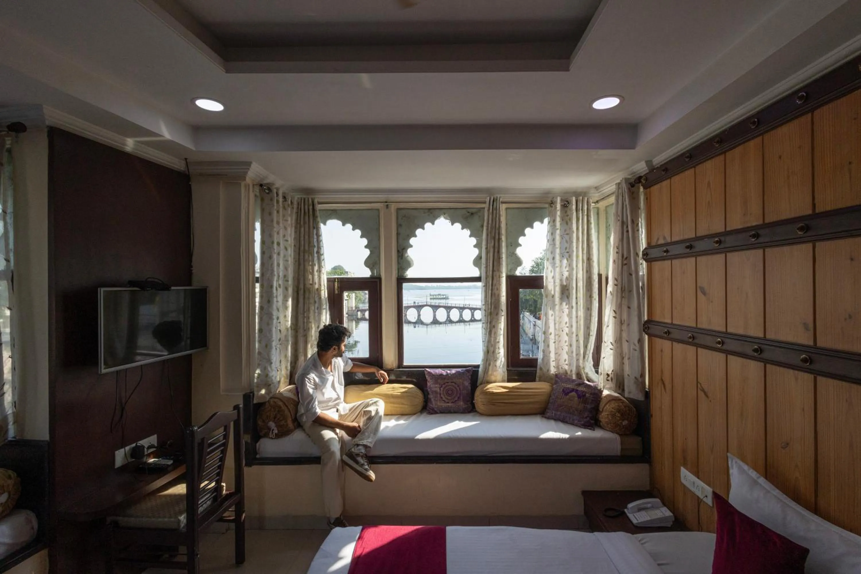 Photo of the whole room, Bed in Hide-In Udaipur - A Lake View Boutique Hotel