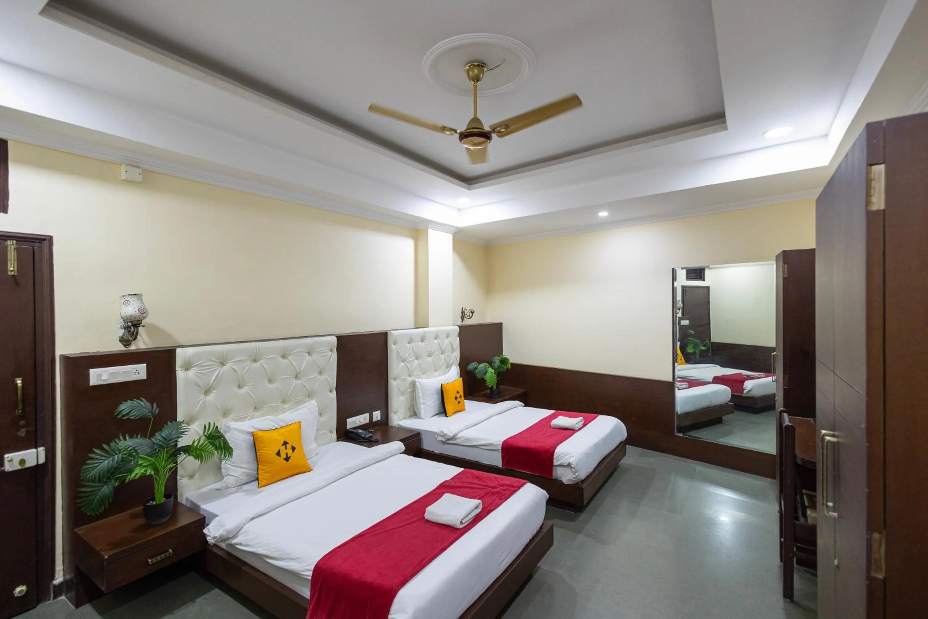 Bed in Hide-In Udaipur - A Lake View Boutique Hotel