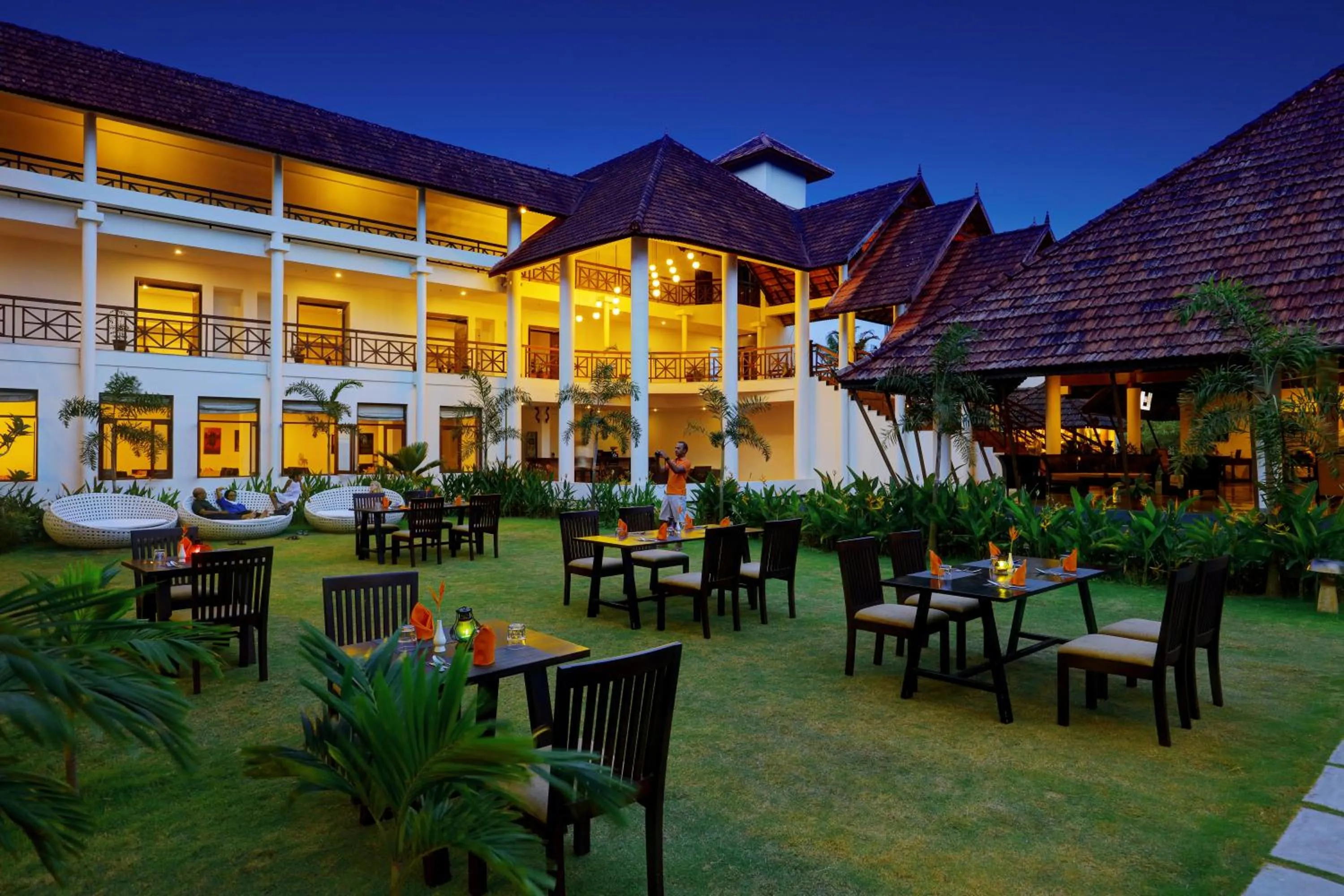 Restaurant/places to eat in Rhythm Kumarakom