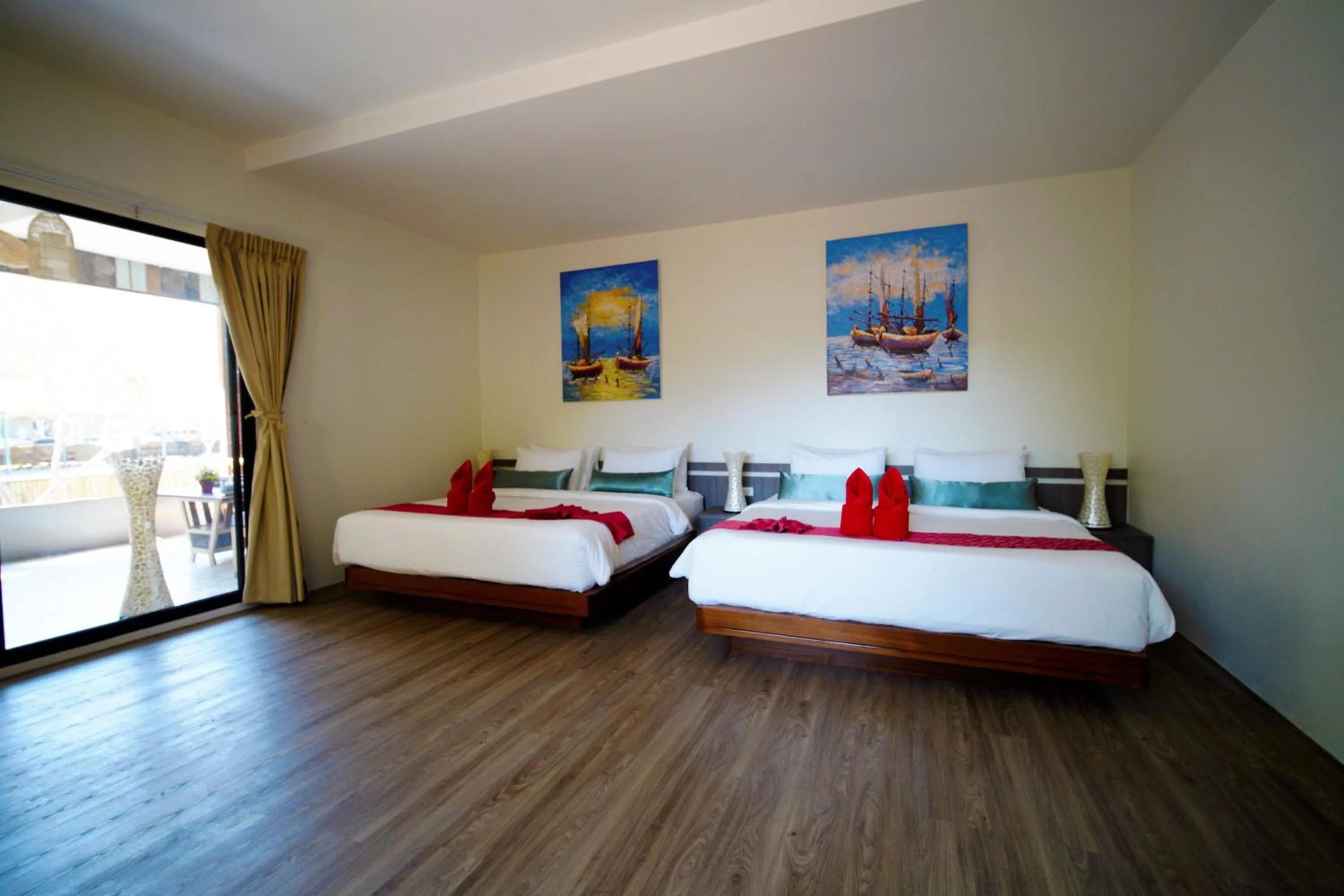 Bed in Villa Cha Cha Chaolao Beach Resort