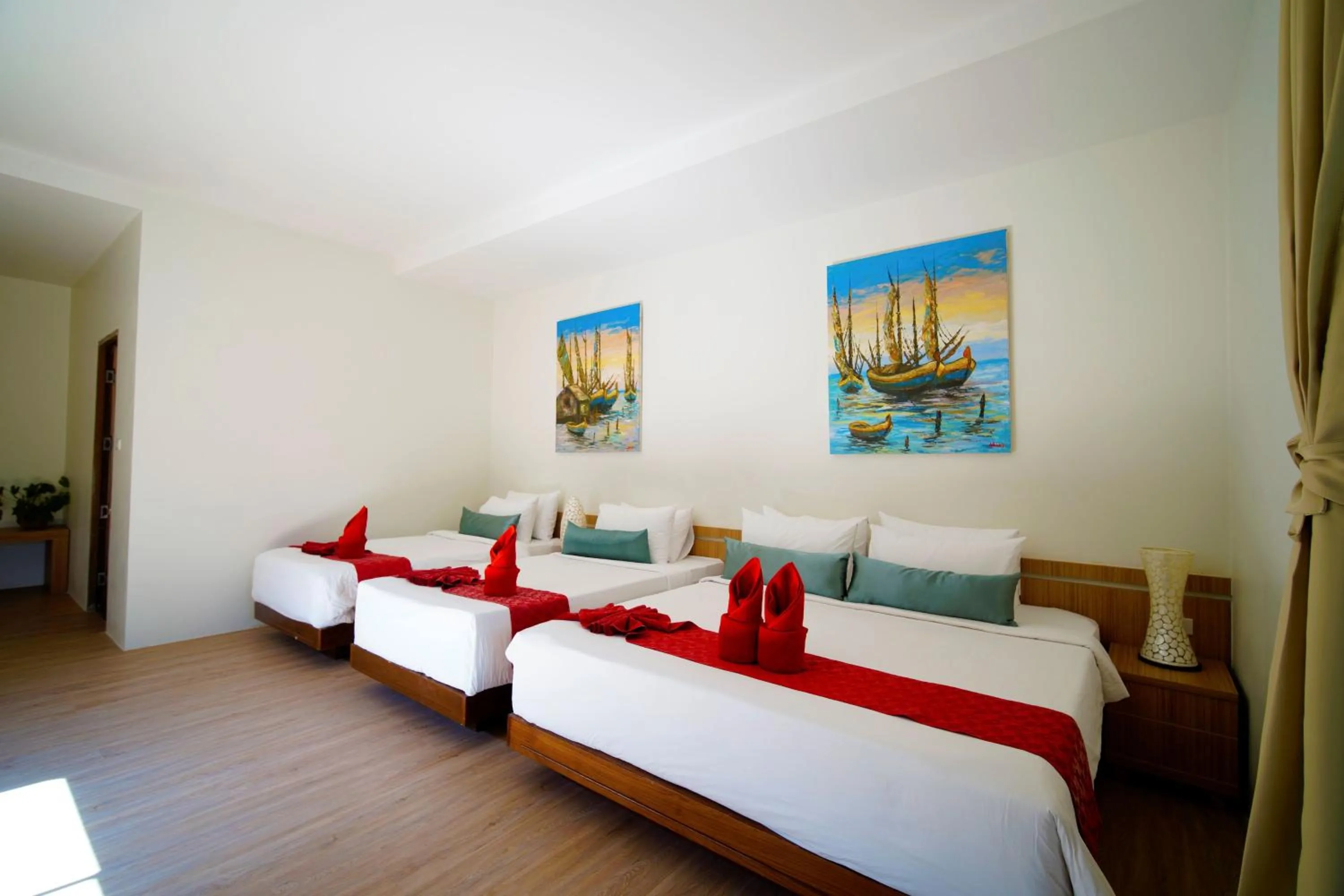 Bed in Villa Cha Cha Chaolao Beach Resort