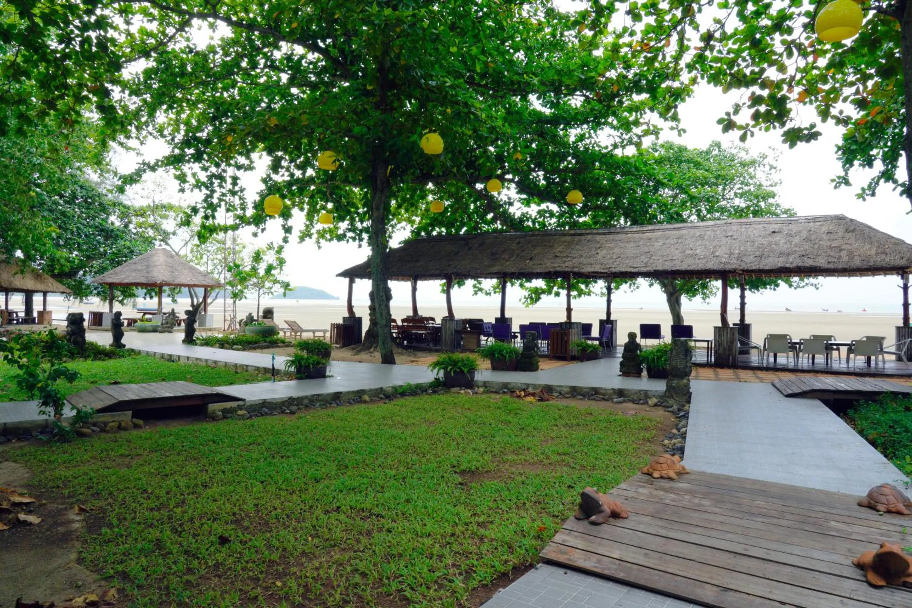 Patio in Villa Cha Cha Chaolao Beach Resort
