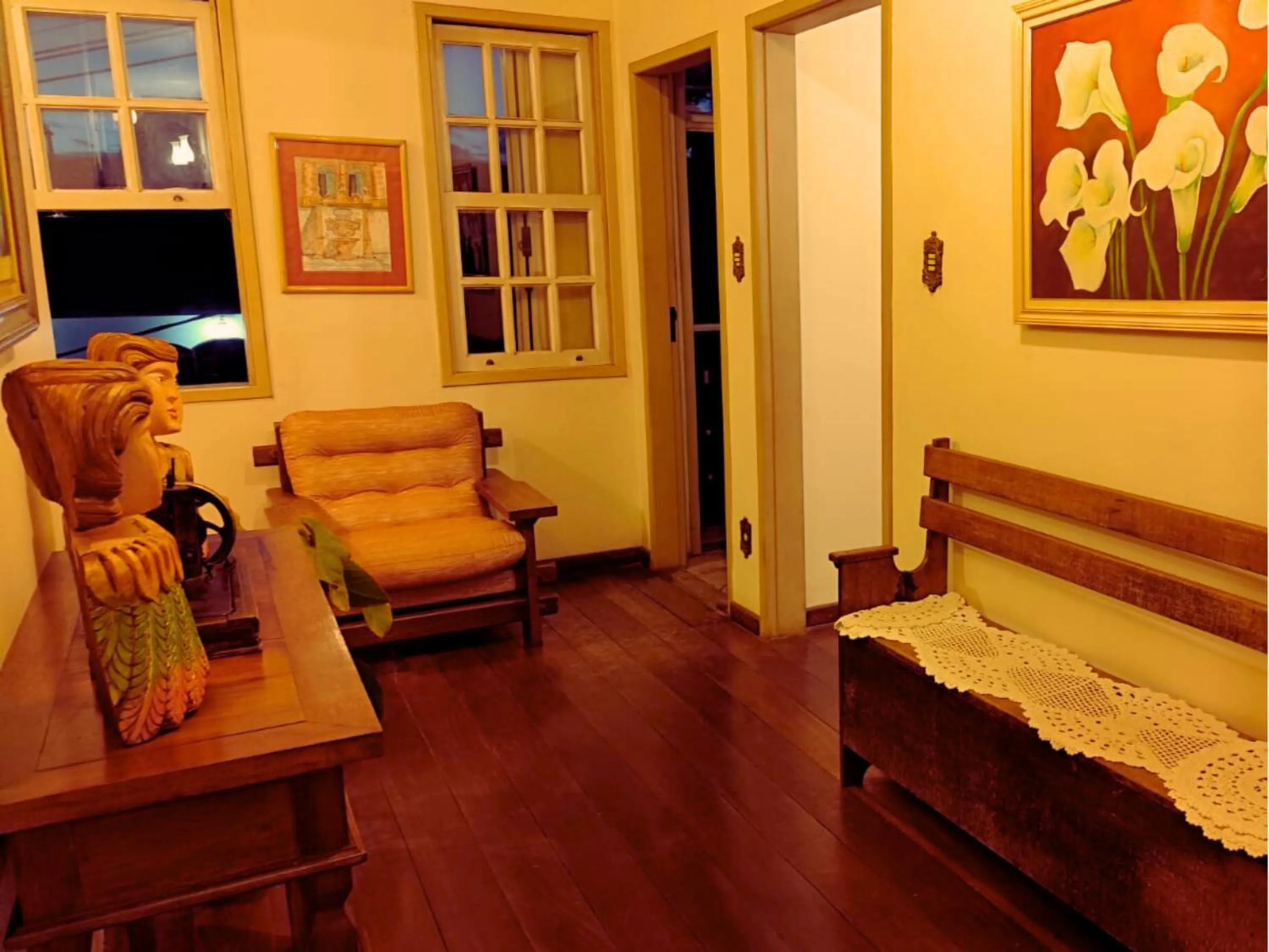 Living room, Bed in Pousada Geraes