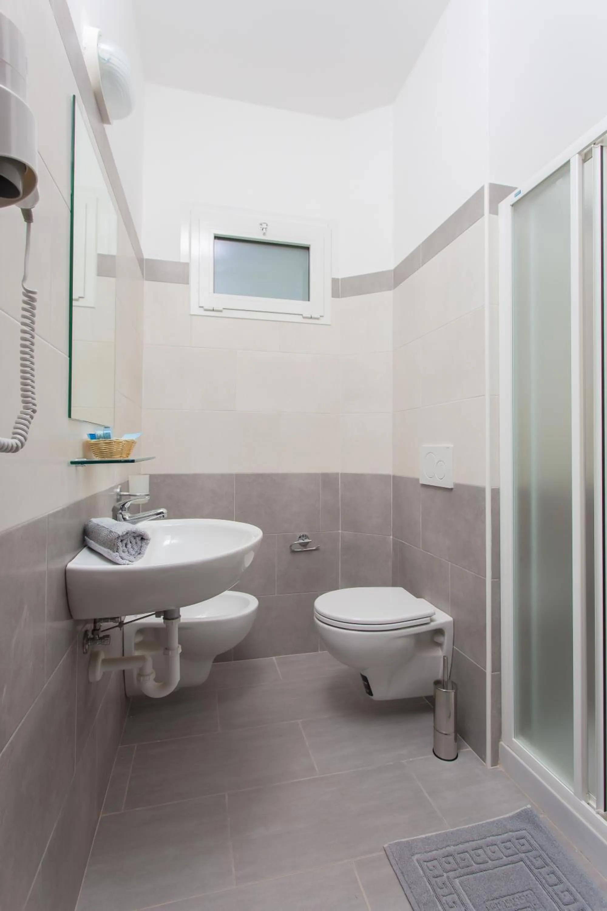 Toilet in Hotel Platinum