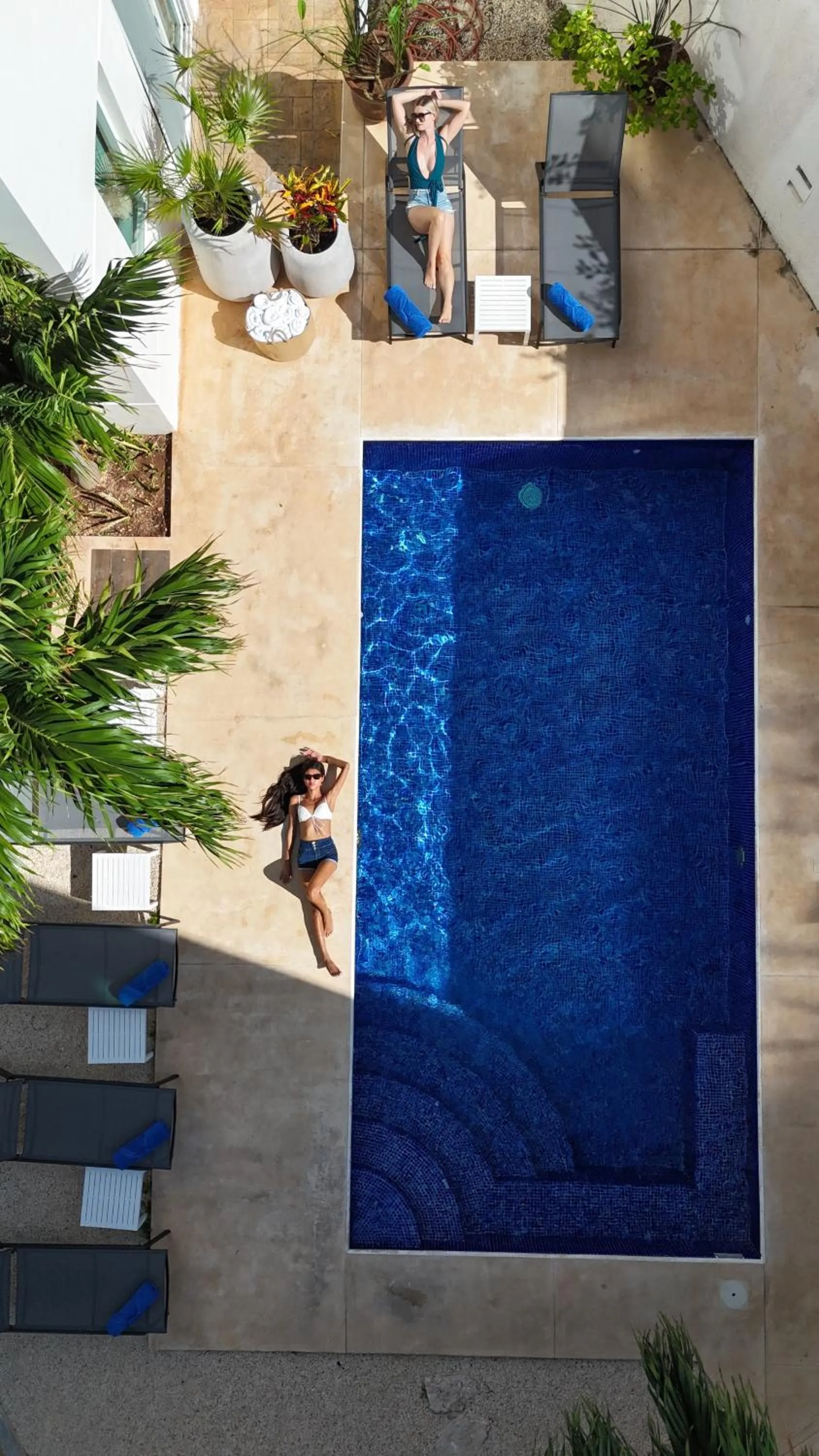 Day in Azulea Isla Mujeres Hotel