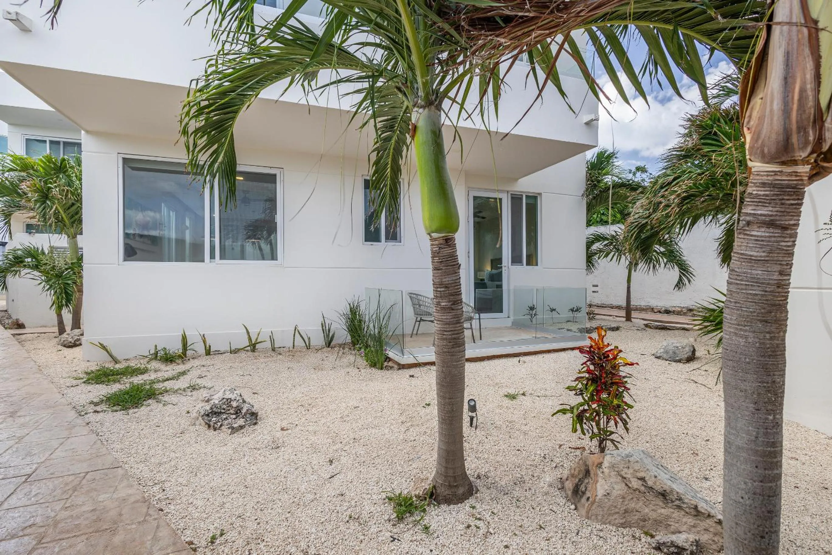 Property building in Azulea Isla Mujeres Hotel